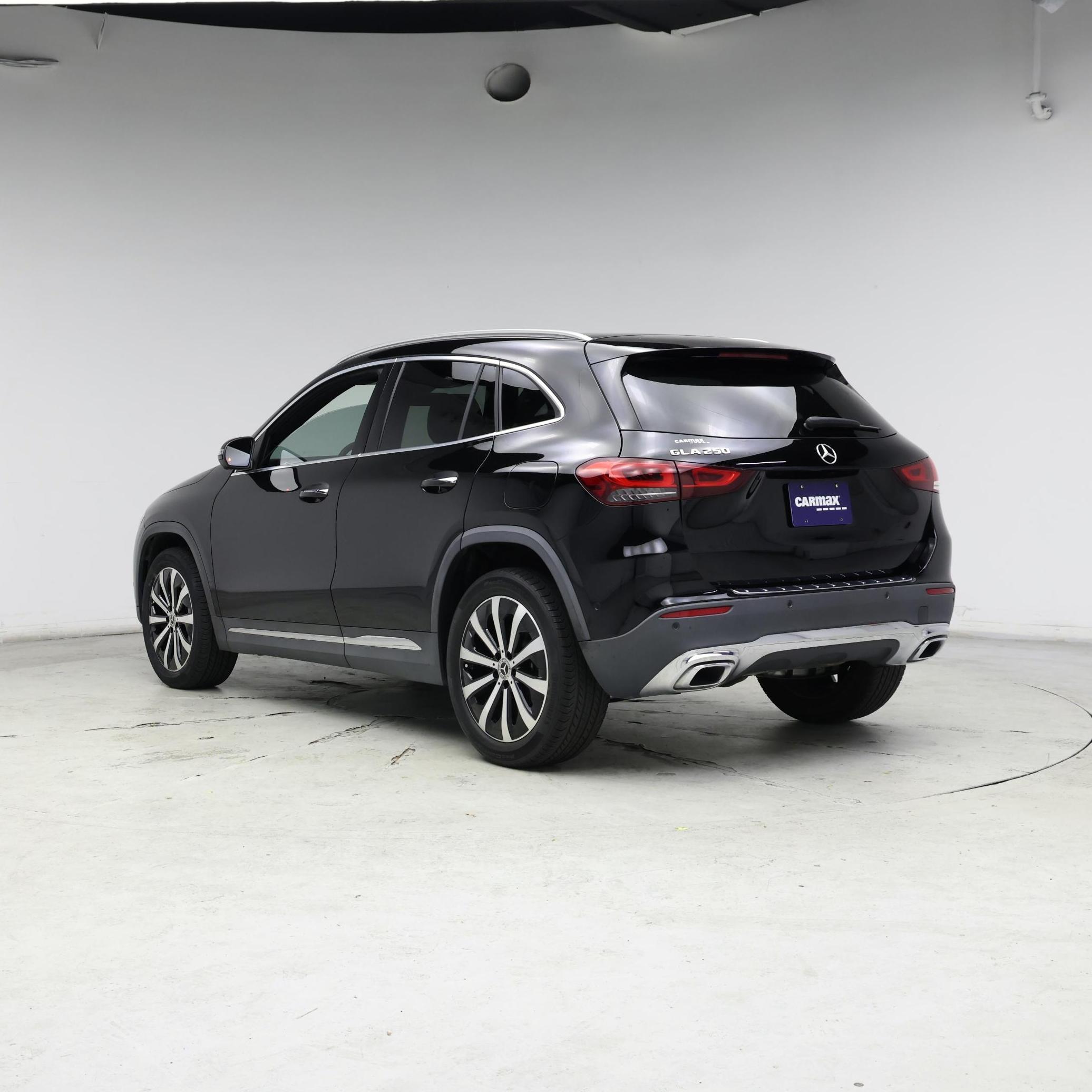 Thumbnail: 2023 Mercedes-Benz GLA - 2