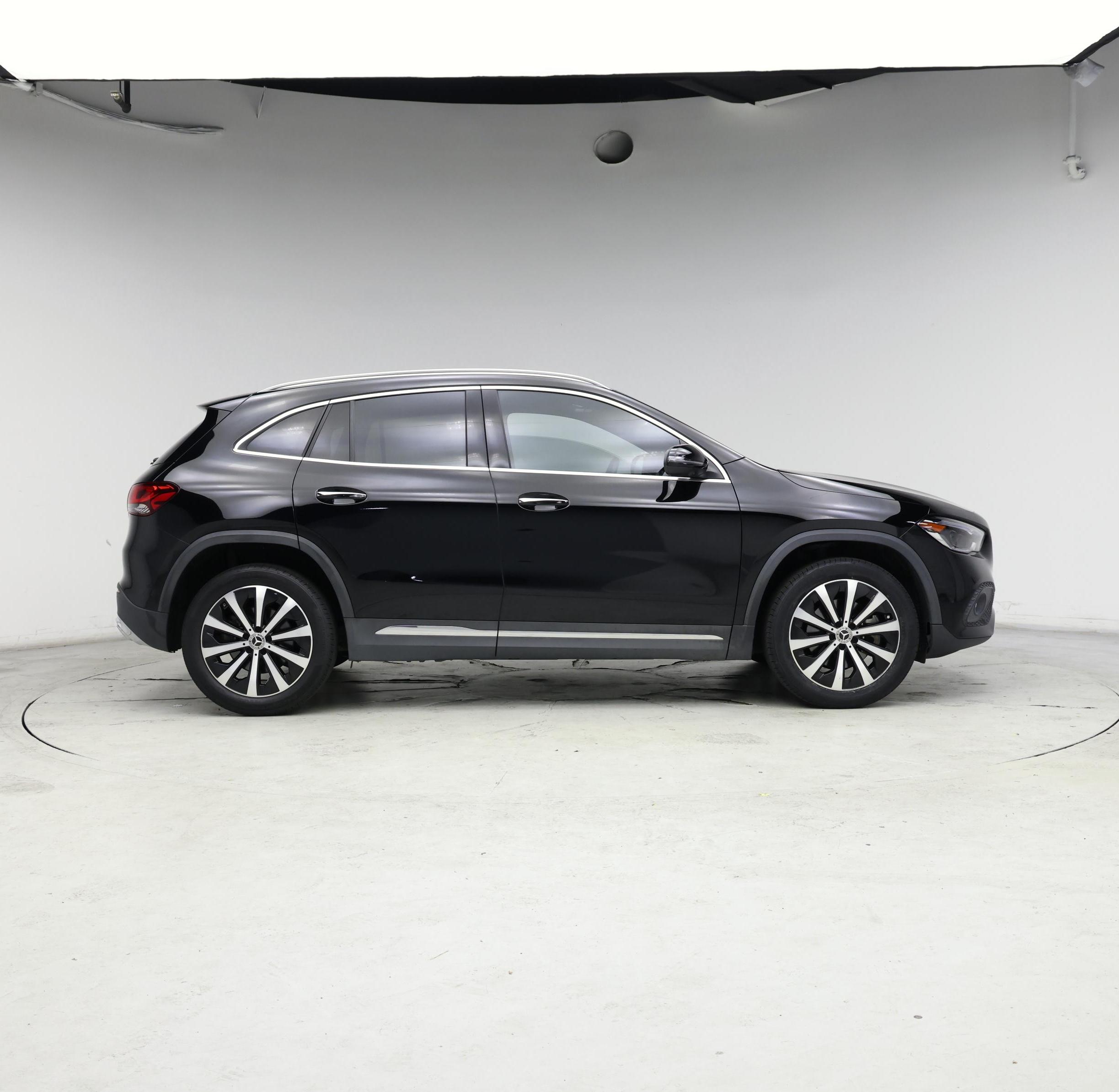 Thumbnail: 2023 Mercedes-Benz GLA - 7