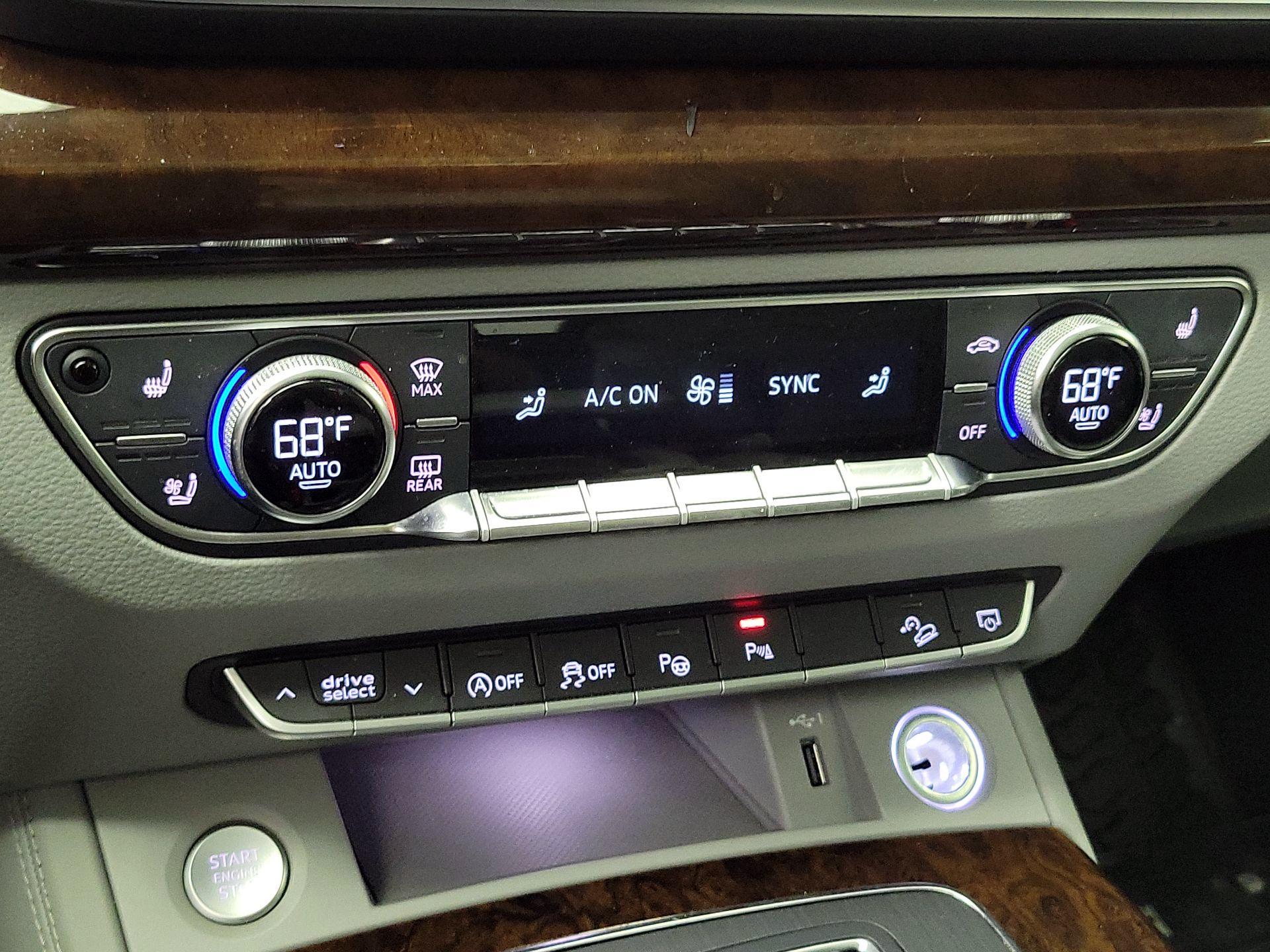 Thumbnail: 2020 Audi Q5 - 16