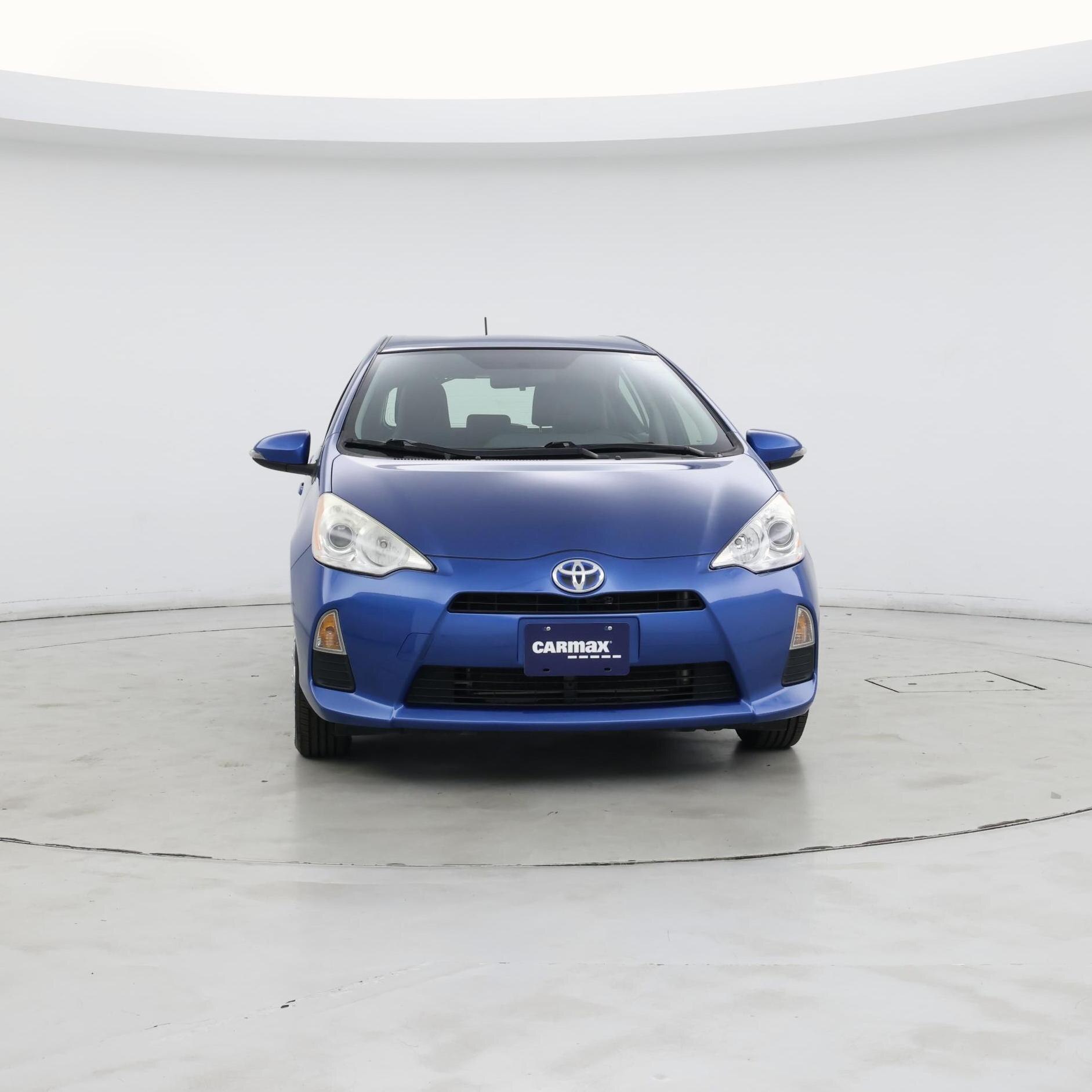 Thumbnail: 2014 Toyota Prius c - 5
