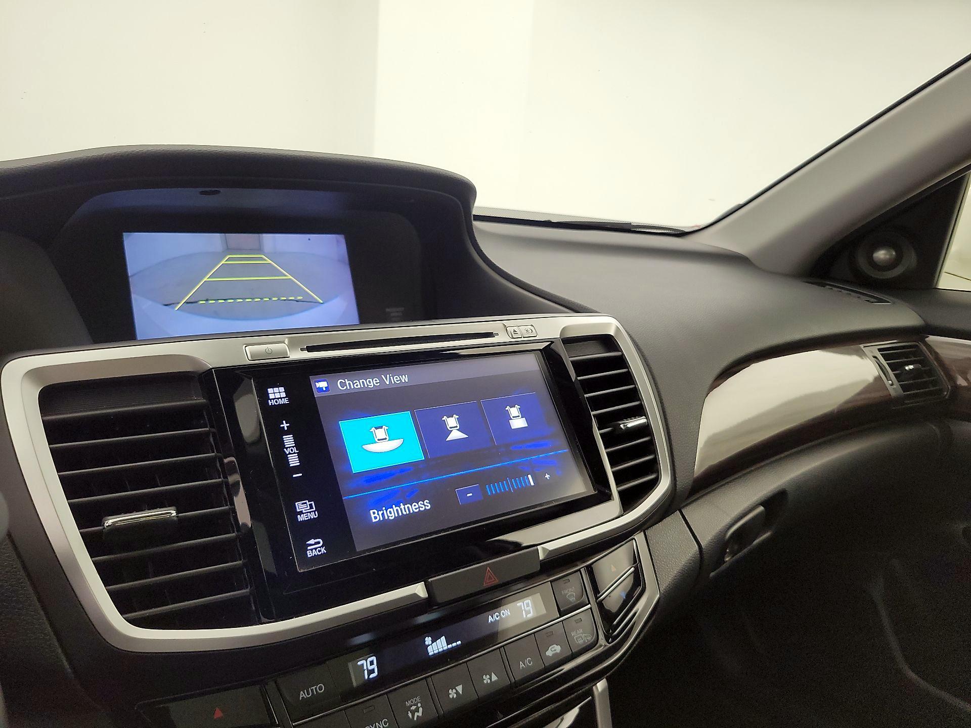 Thumbnail: 2017 Honda Accord - 14