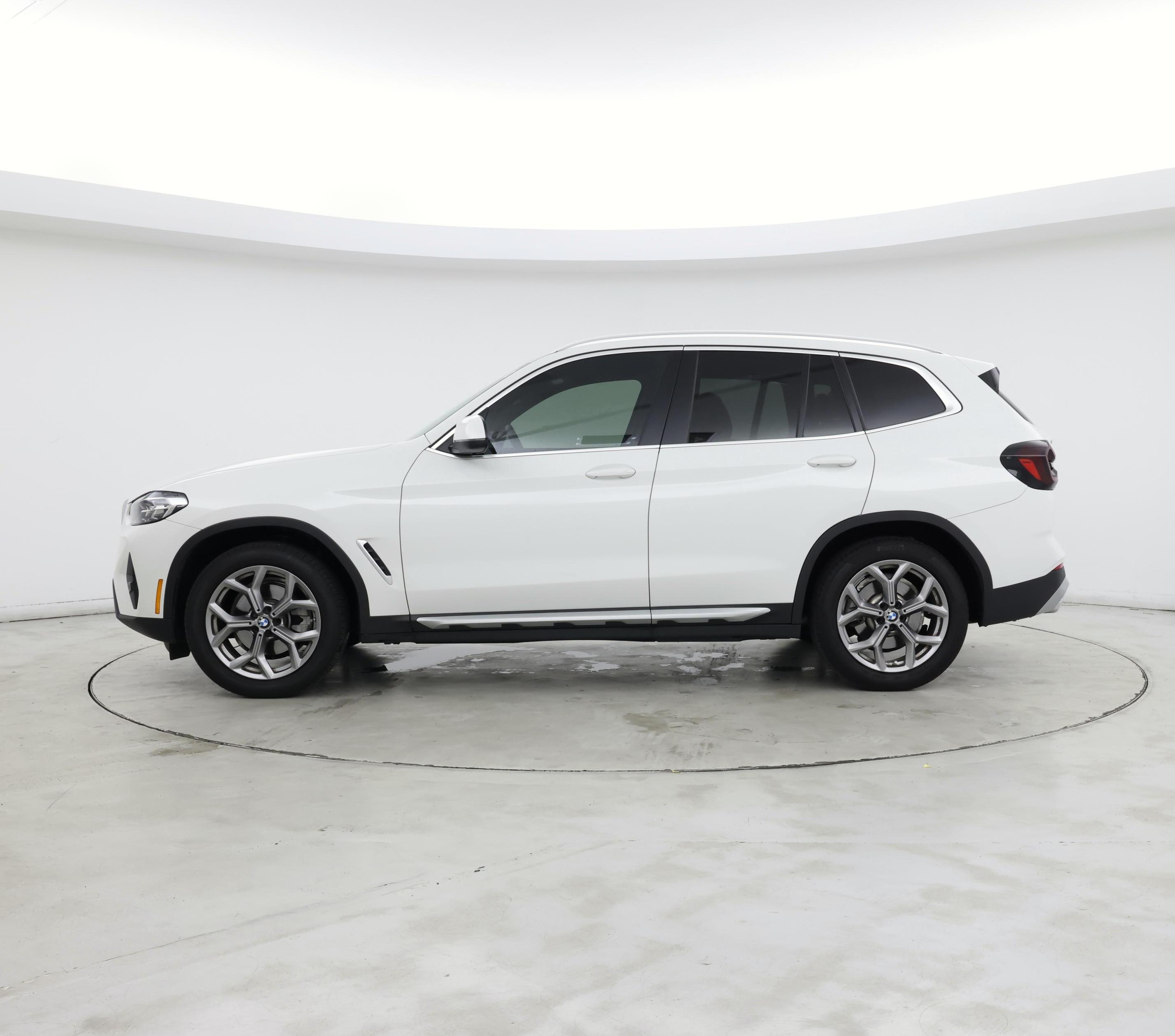 Thumbnail: 2023 BMW X3 - 3