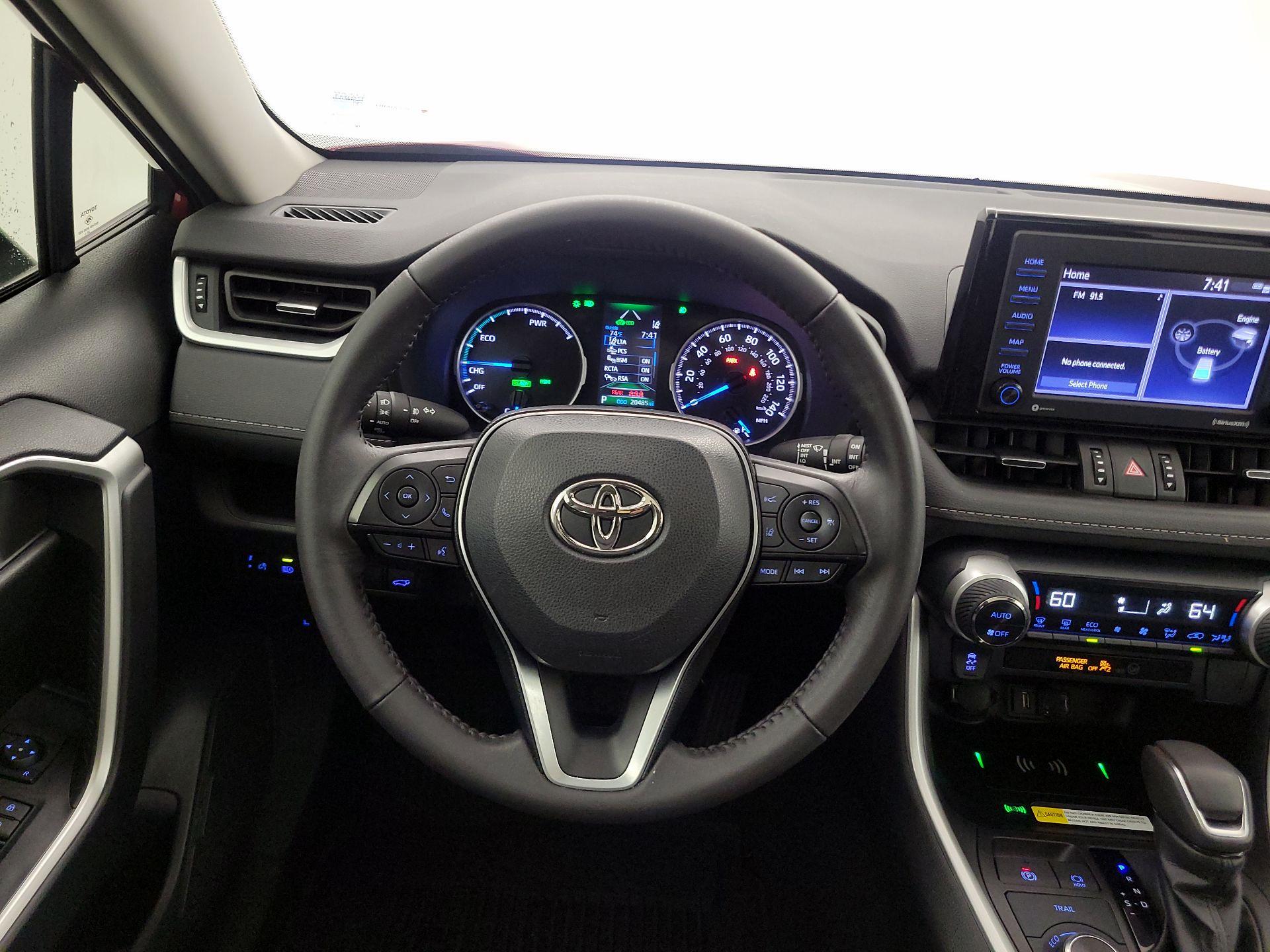 Thumbnail: 2022 Toyota RAV4 - 10