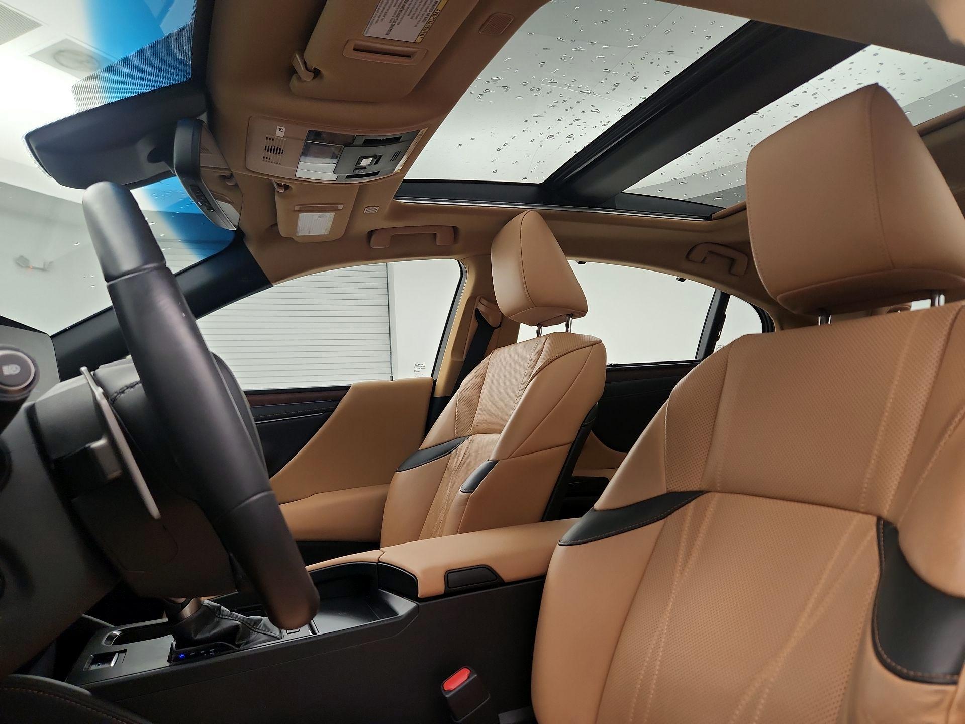 Thumbnail: 2025 Lexus ES - 20