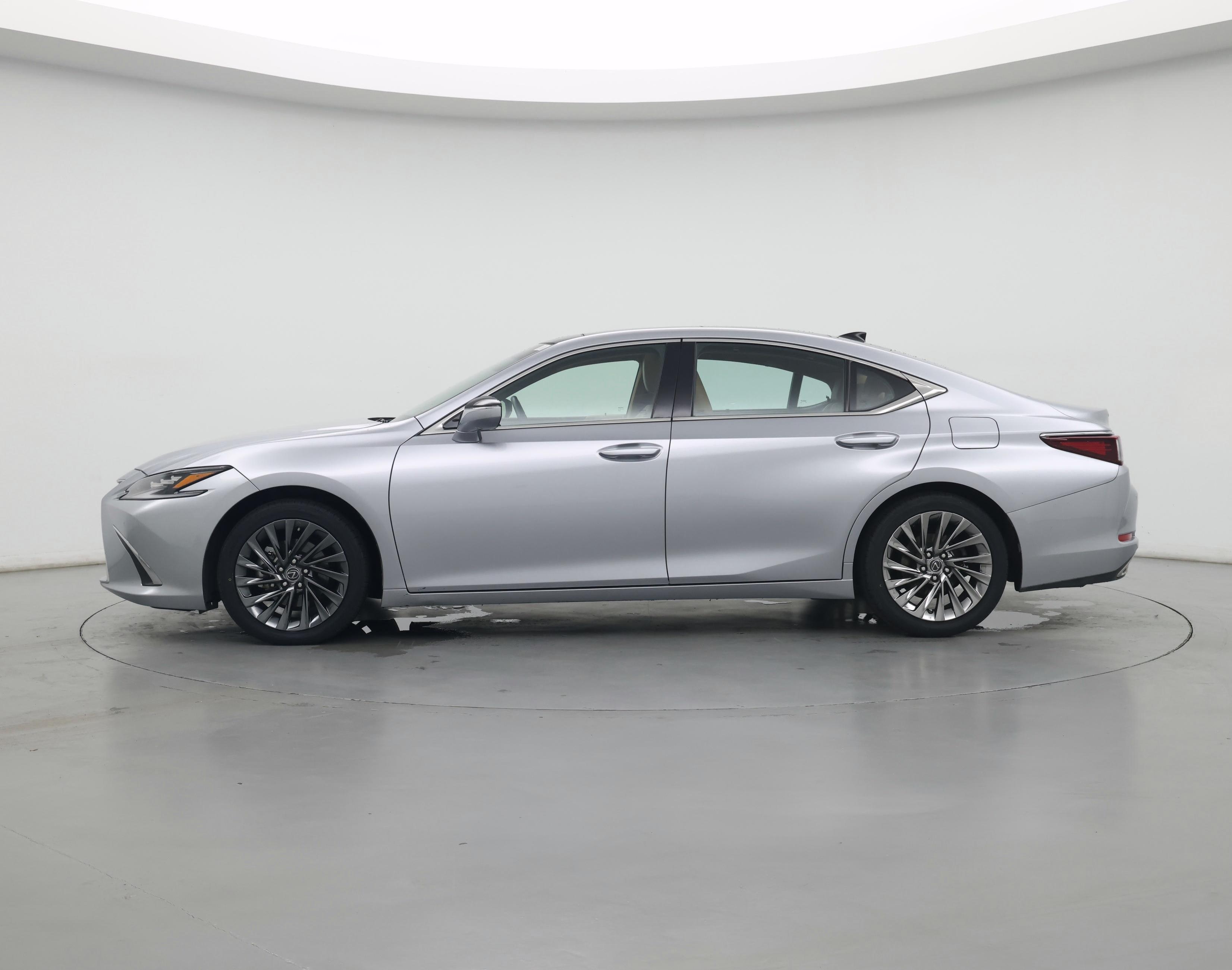 Thumbnail: 2025 Lexus ES - 3