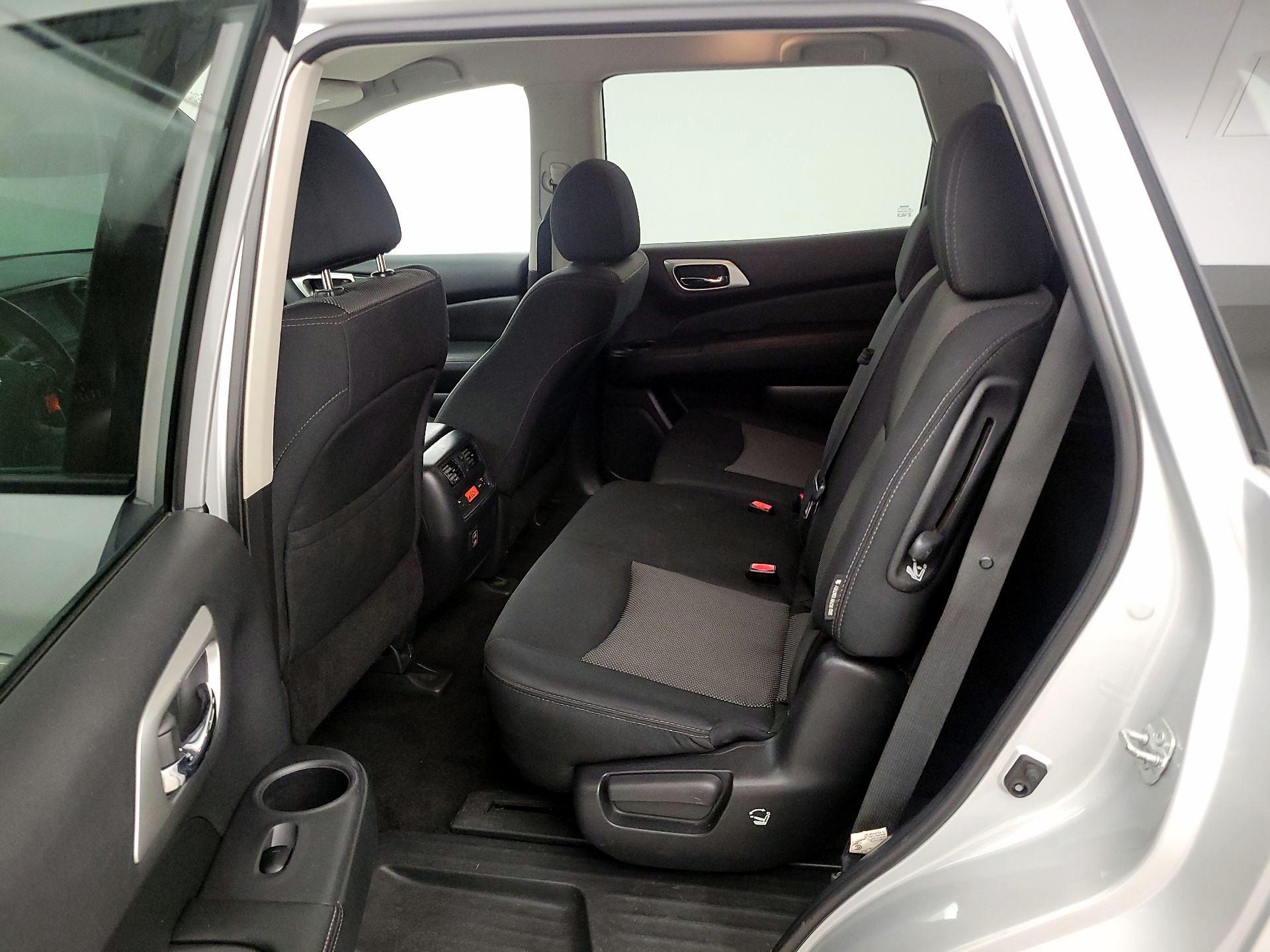 Thumbnail: 2018 Nissan Pathfinder - 19