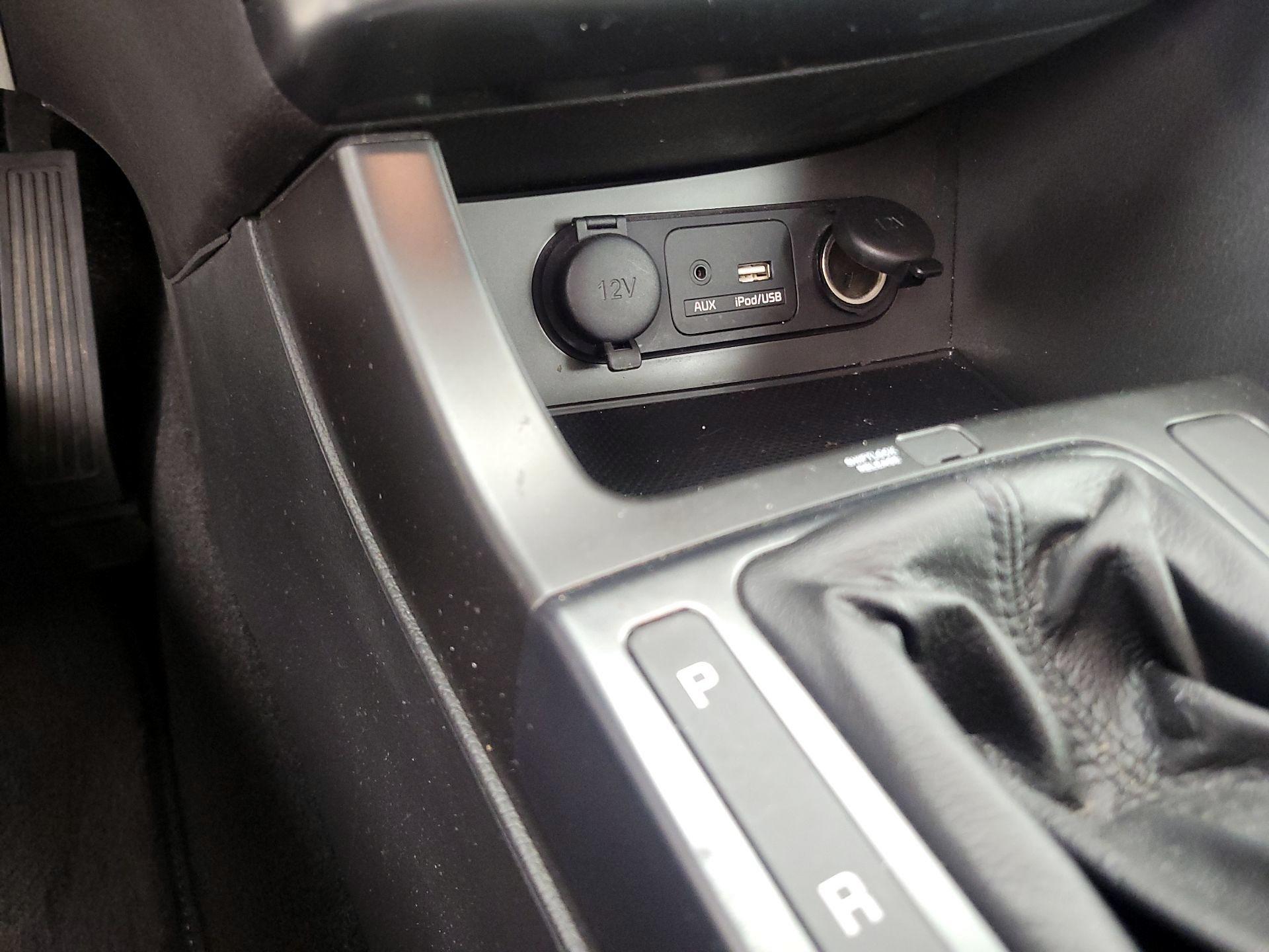 Thumbnail: 2015 Kia Optima - 17