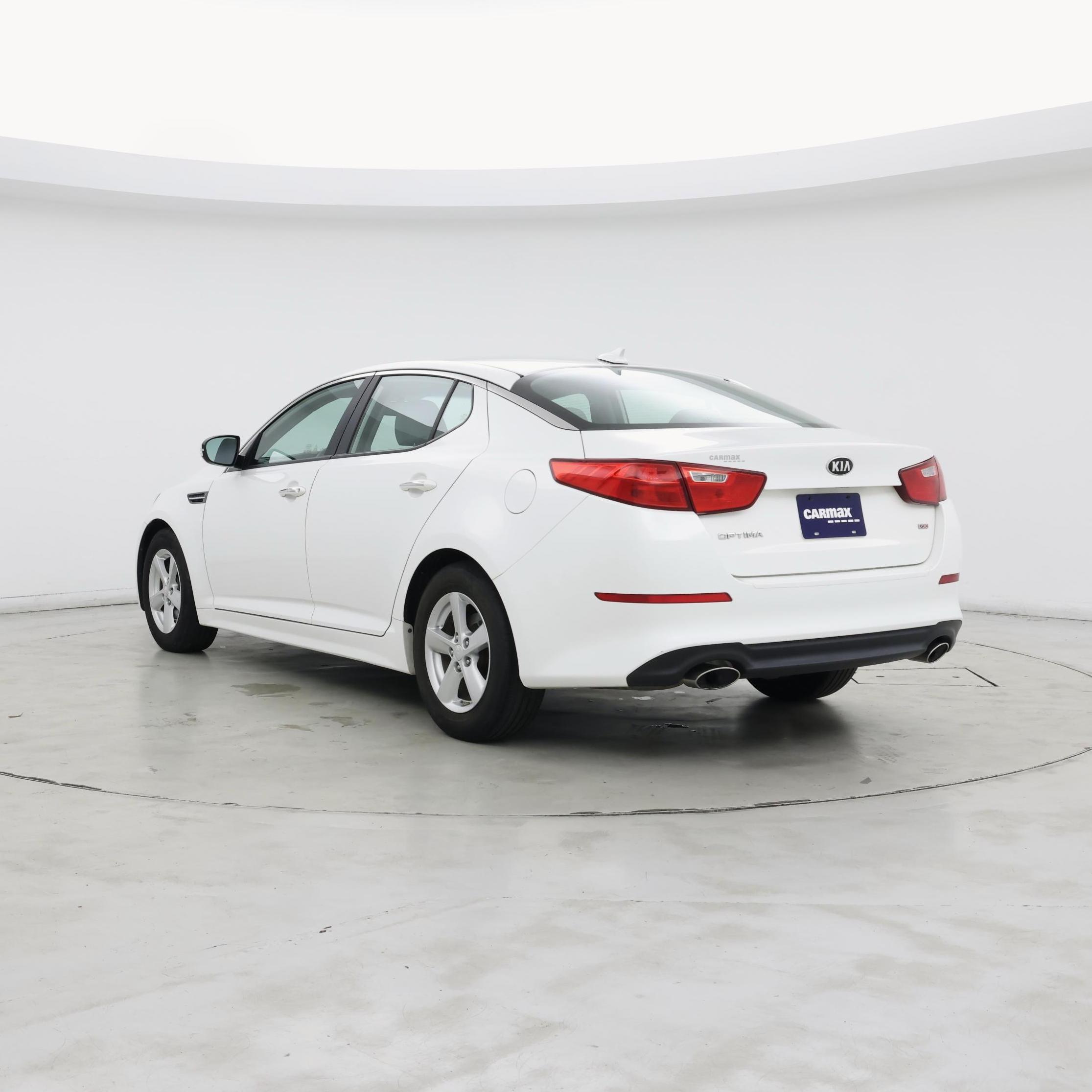 Thumbnail: 2015 Kia Optima - 2