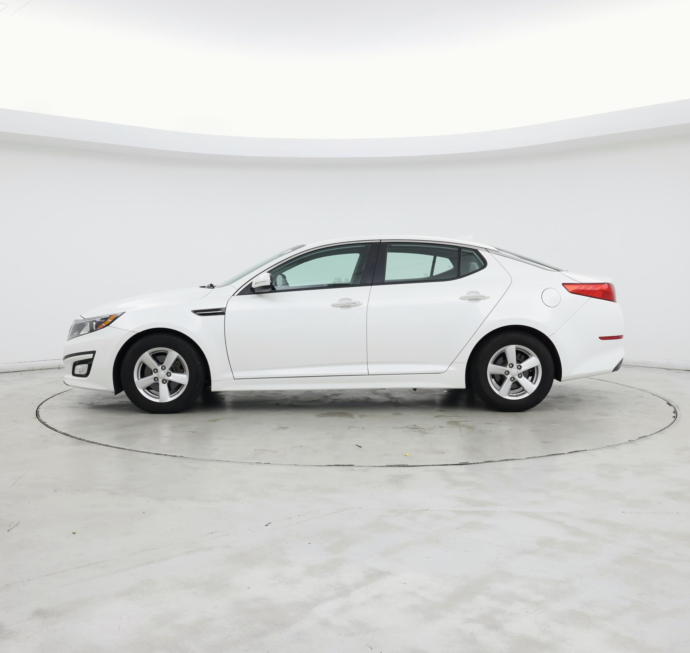 Thumbnail: 2015 Kia Optima - 3