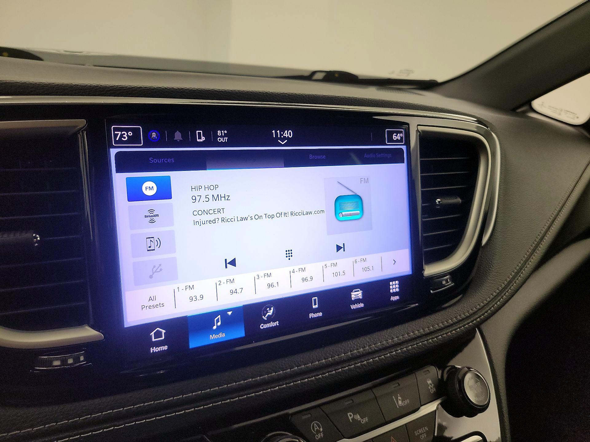 Thumbnail: 2021 Chrysler Pacifica - 15