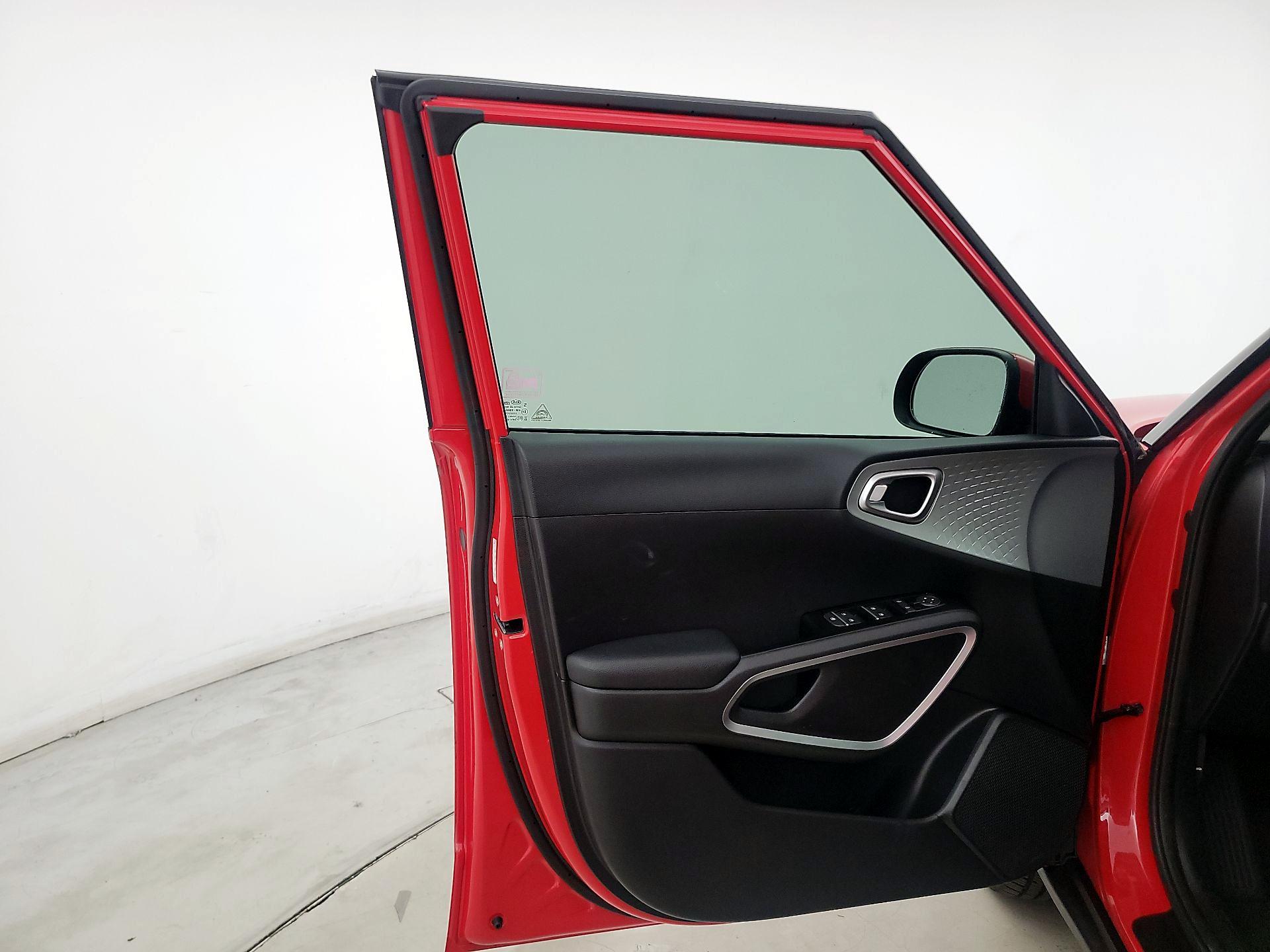 Thumbnail: 2020 Kia Soul - 12