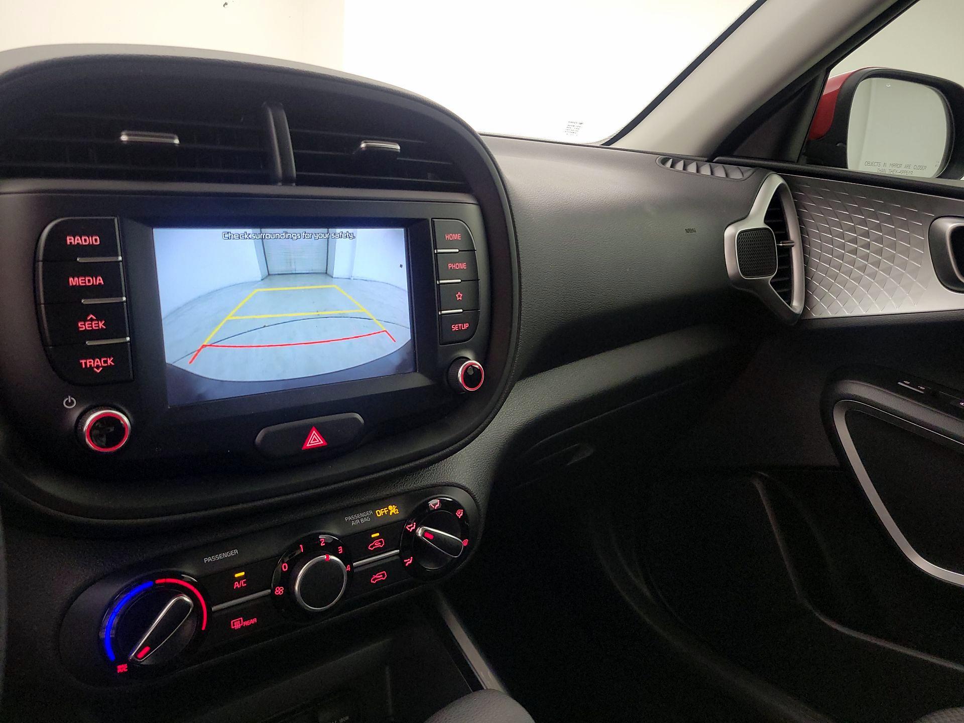 Thumbnail: 2020 Kia Soul - 14