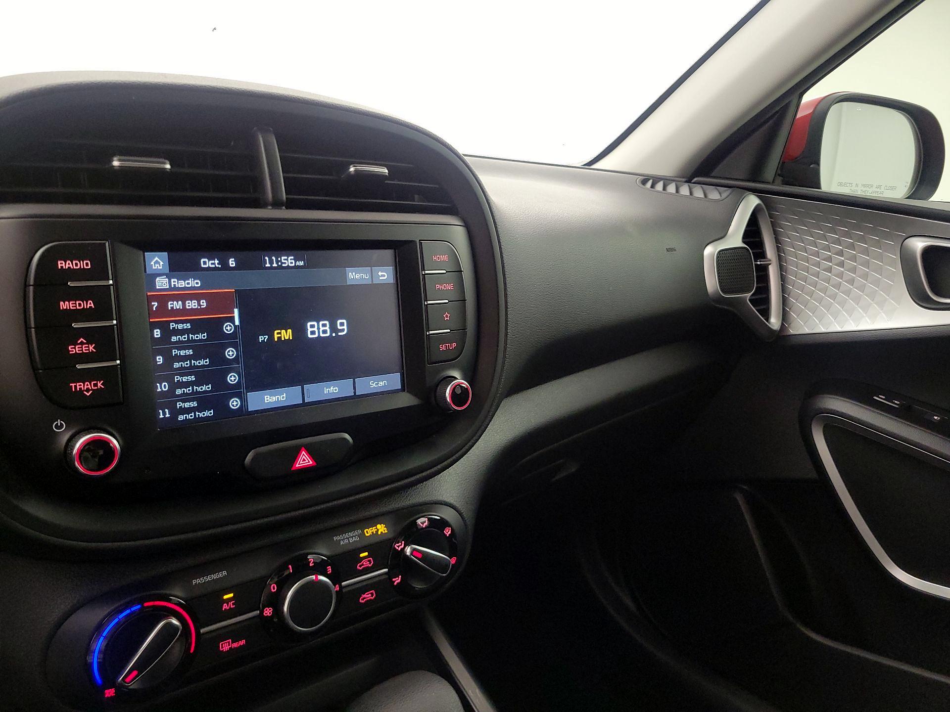 Thumbnail: 2020 Kia Soul - 15