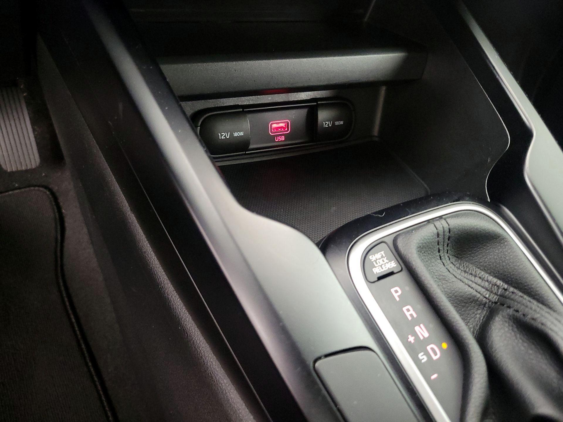 Thumbnail: 2020 Kia Soul - 18