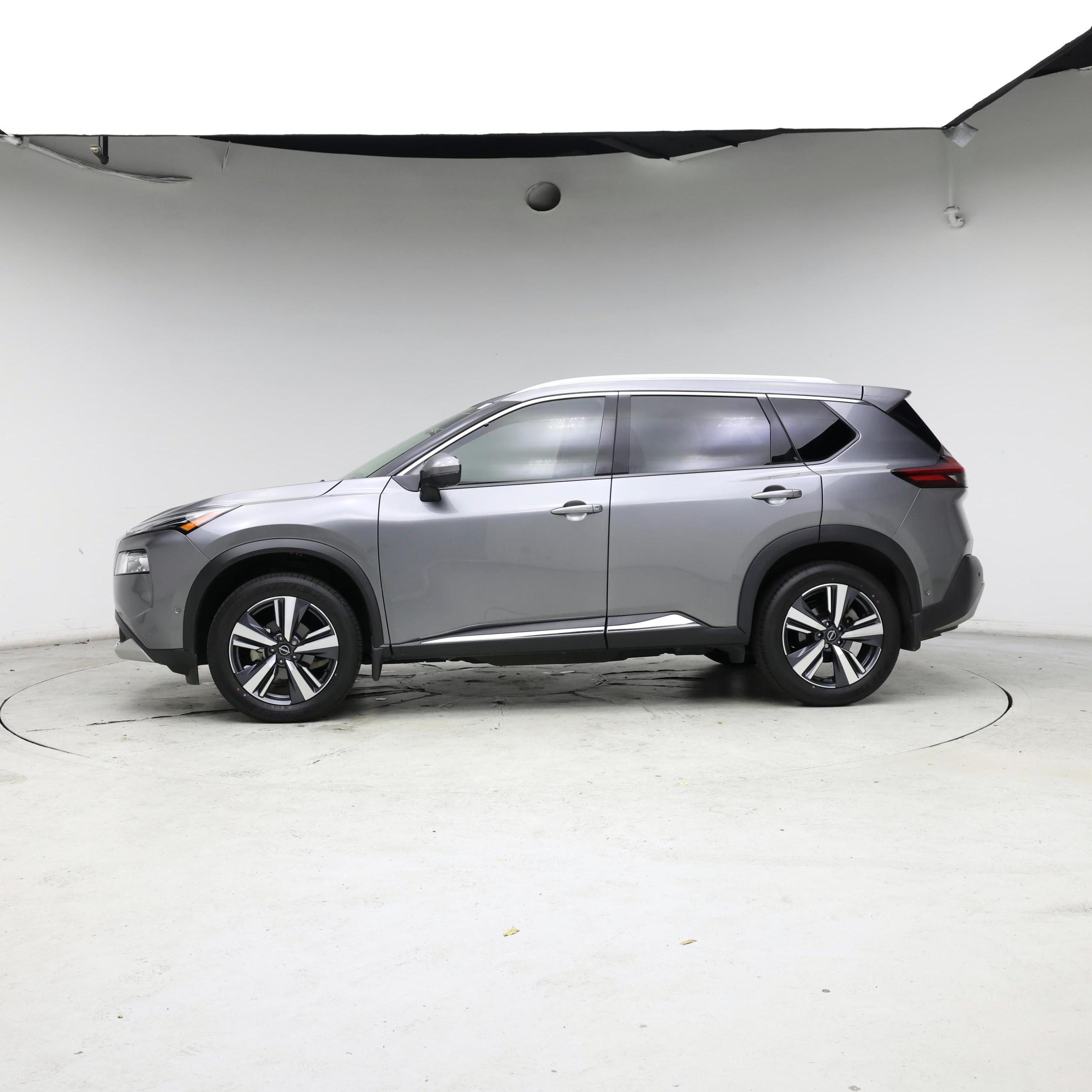 Thumbnail: 2023 Nissan Rogue - 3