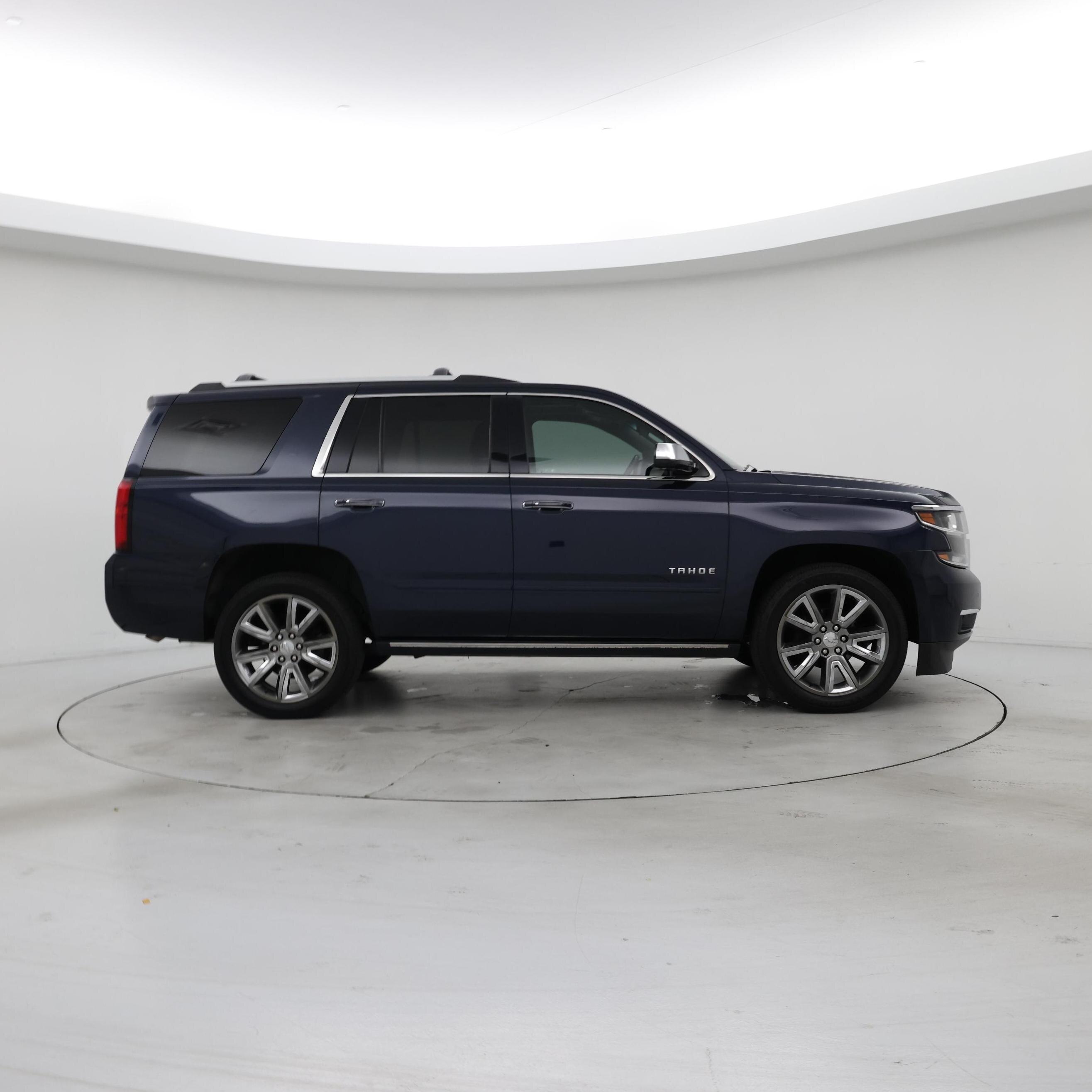 Thumbnail: 2020 Chevrolet Tahoe - 7