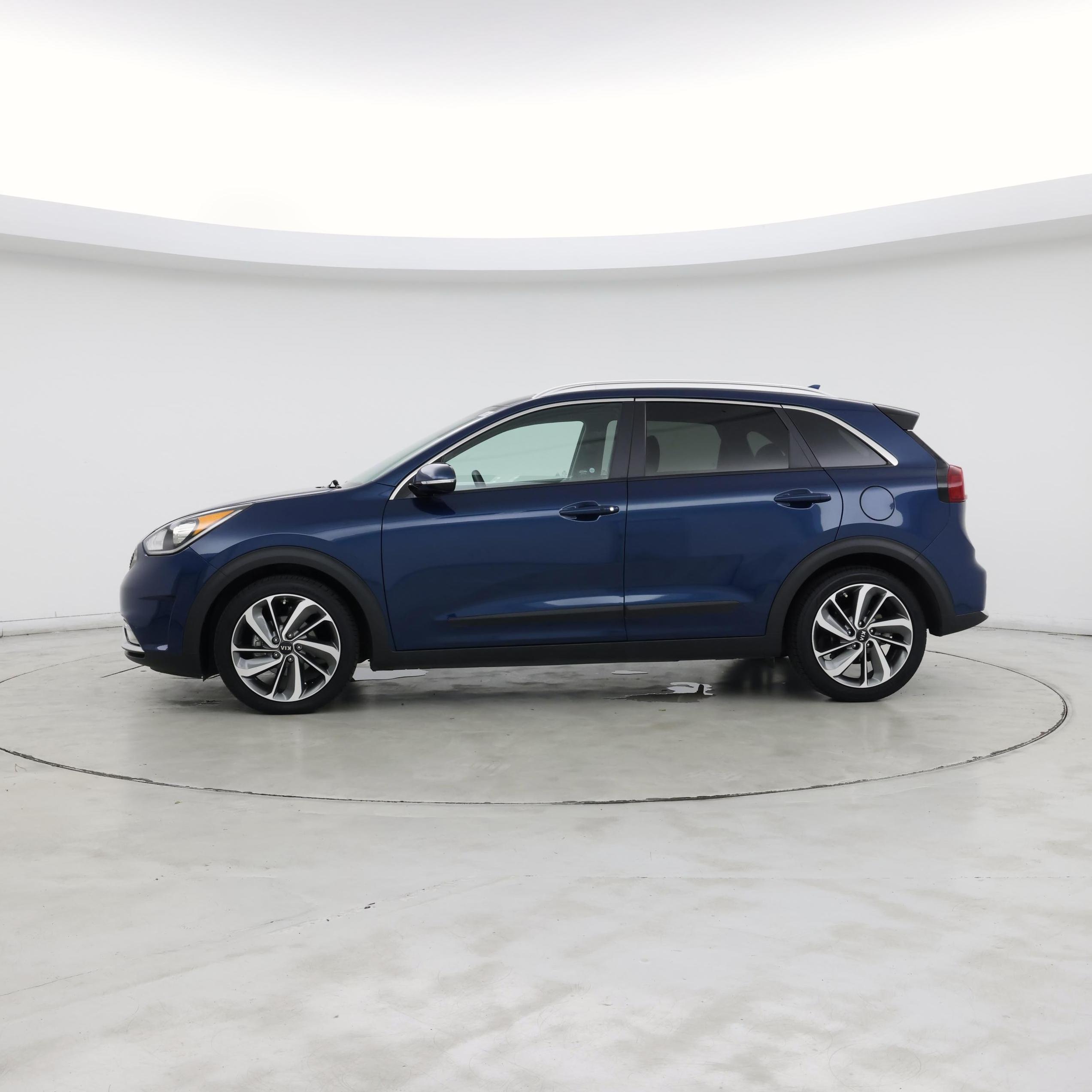 Thumbnail: 2019 Kia Niro - 3