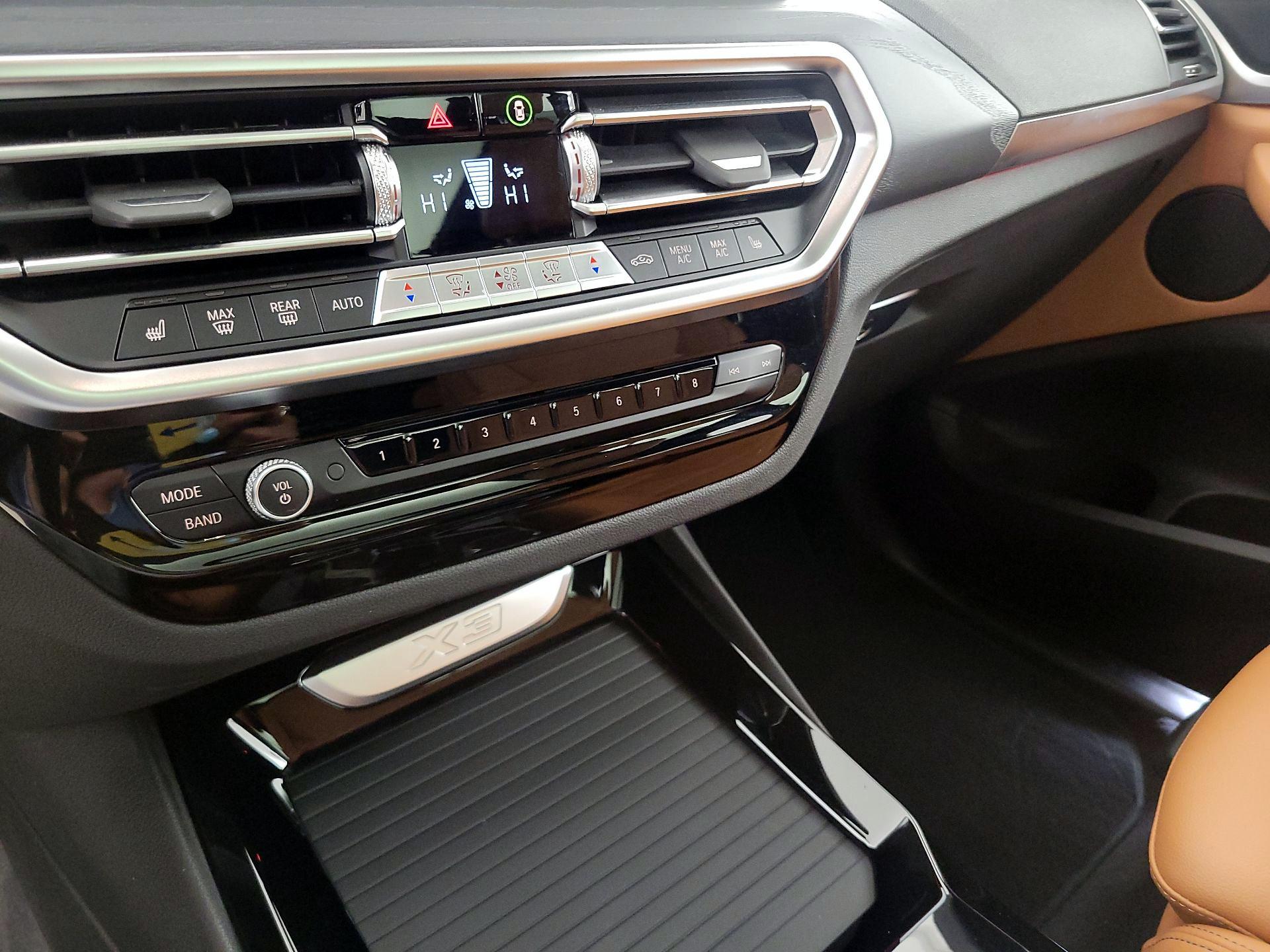 Thumbnail: 2022 BMW X3 - 17