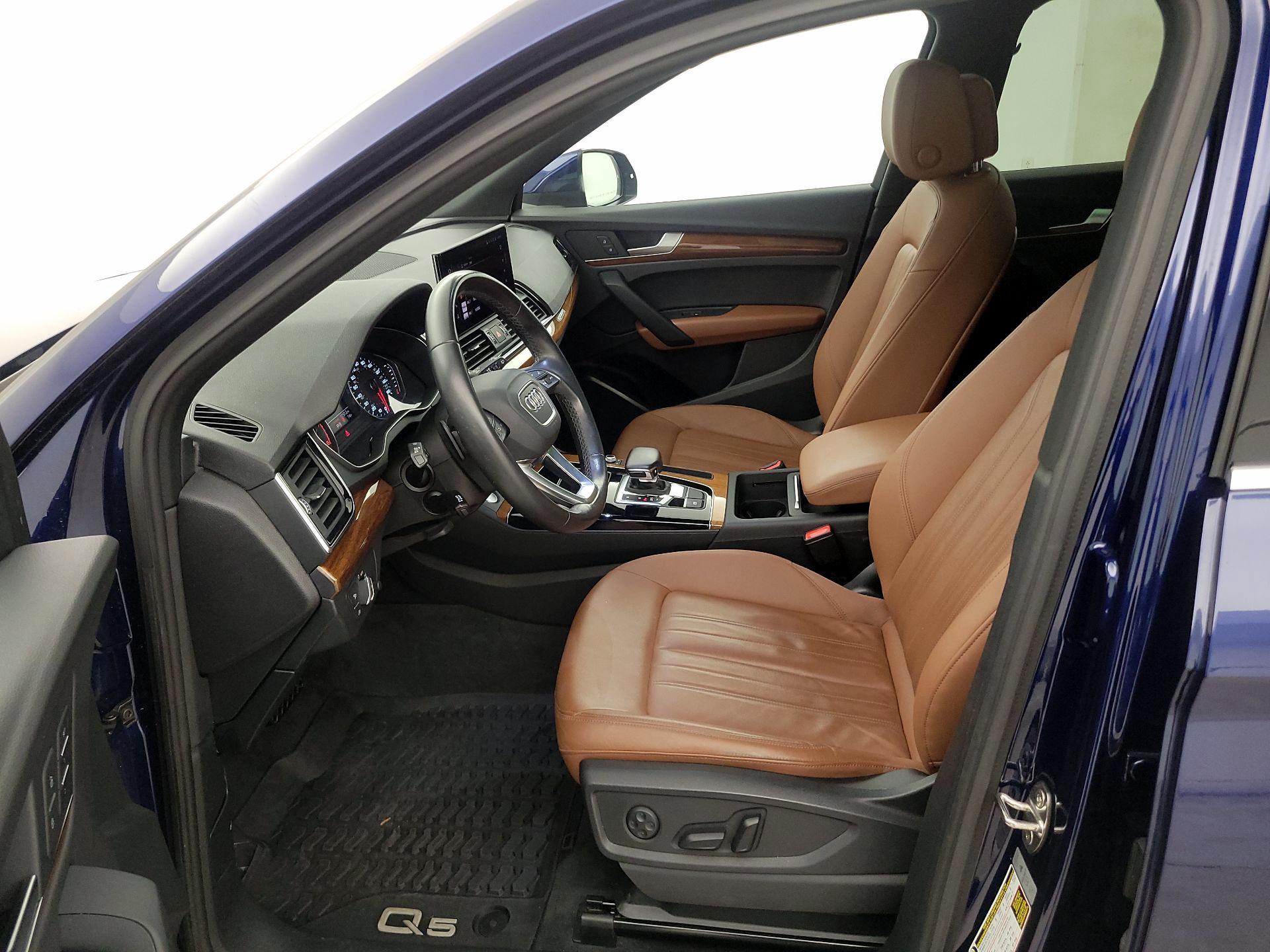 Thumbnail: 2022 Audi Q5 - 11