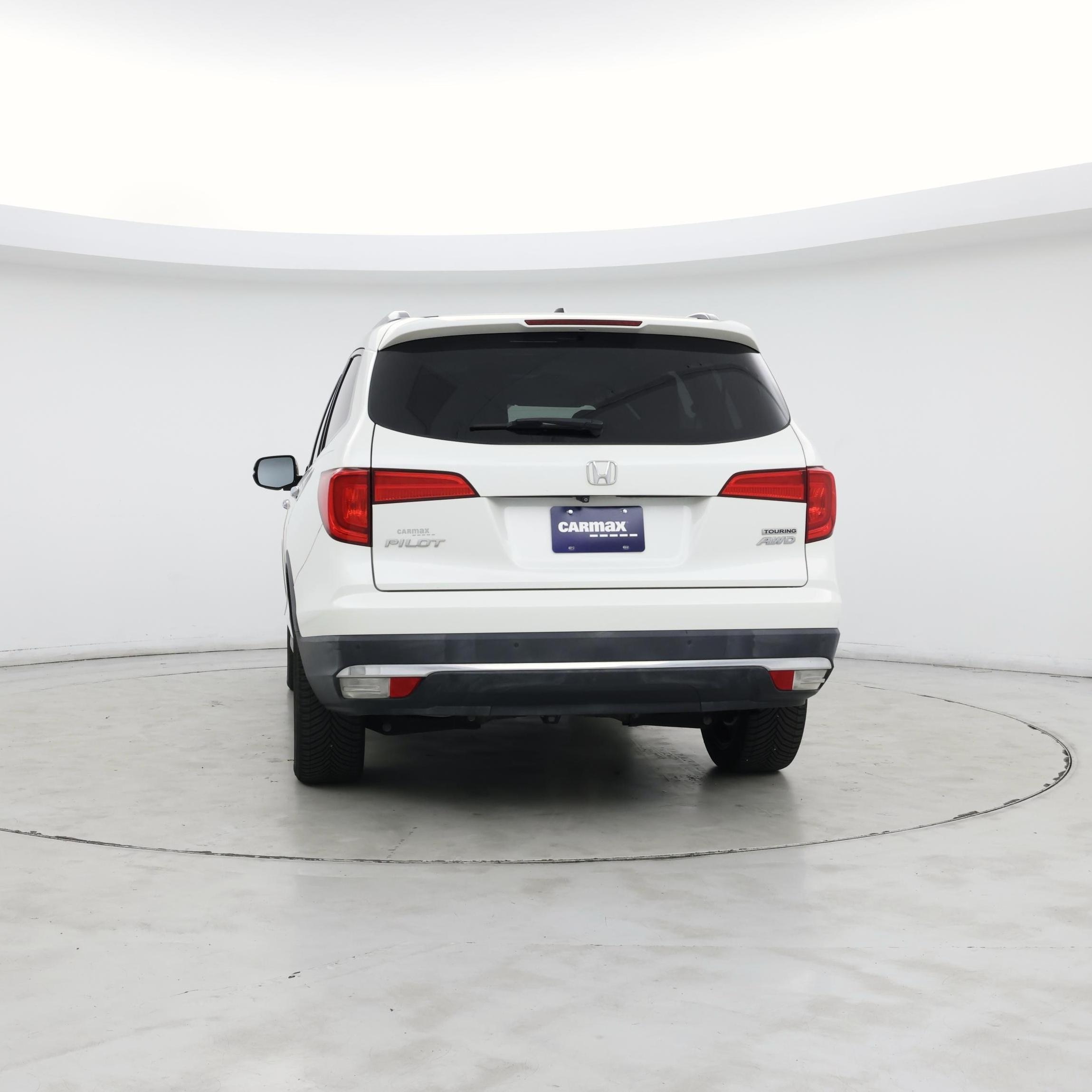 Thumbnail: 2017 Honda Pilot - 6