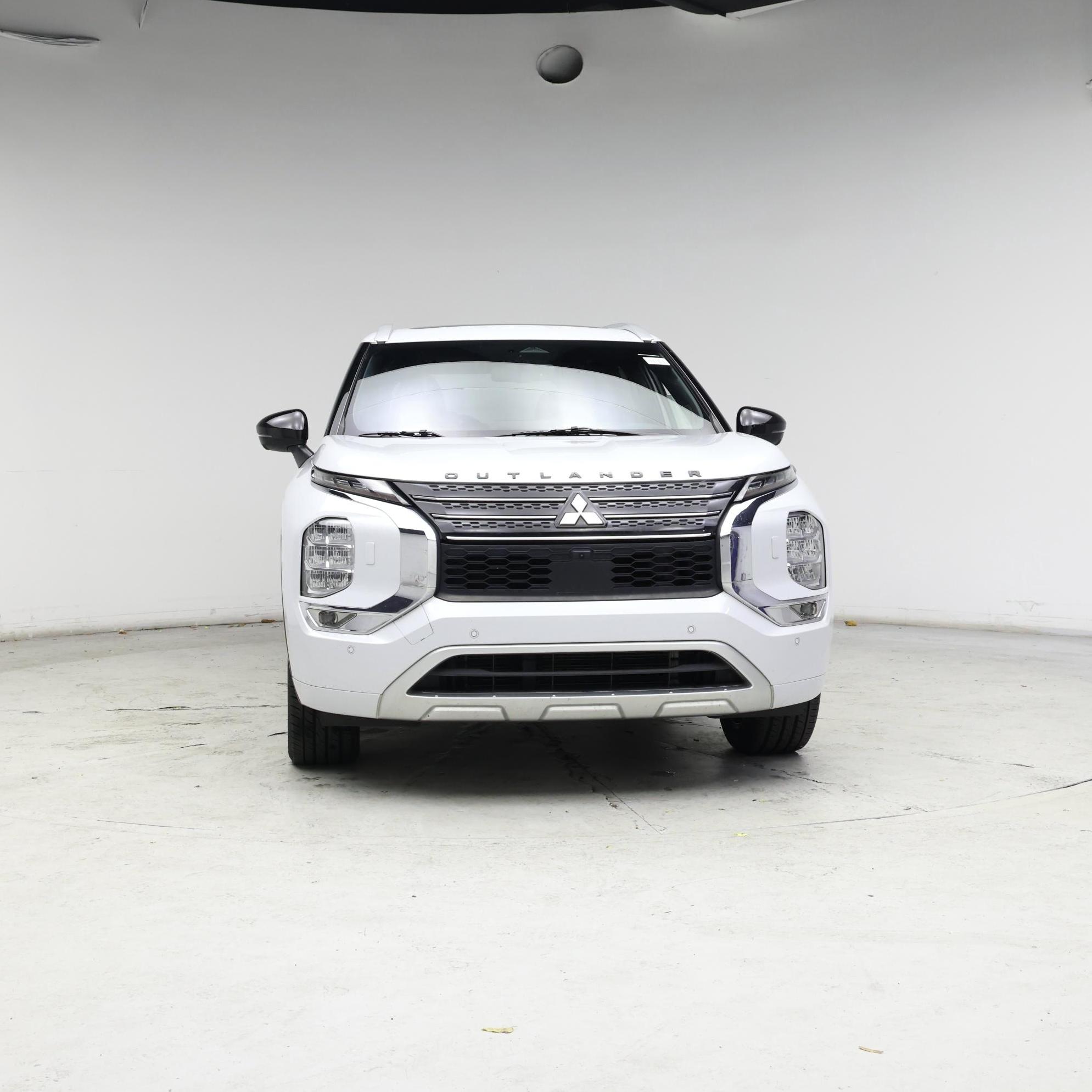Thumbnail: 2022 Mitsubishi Outlander - 5