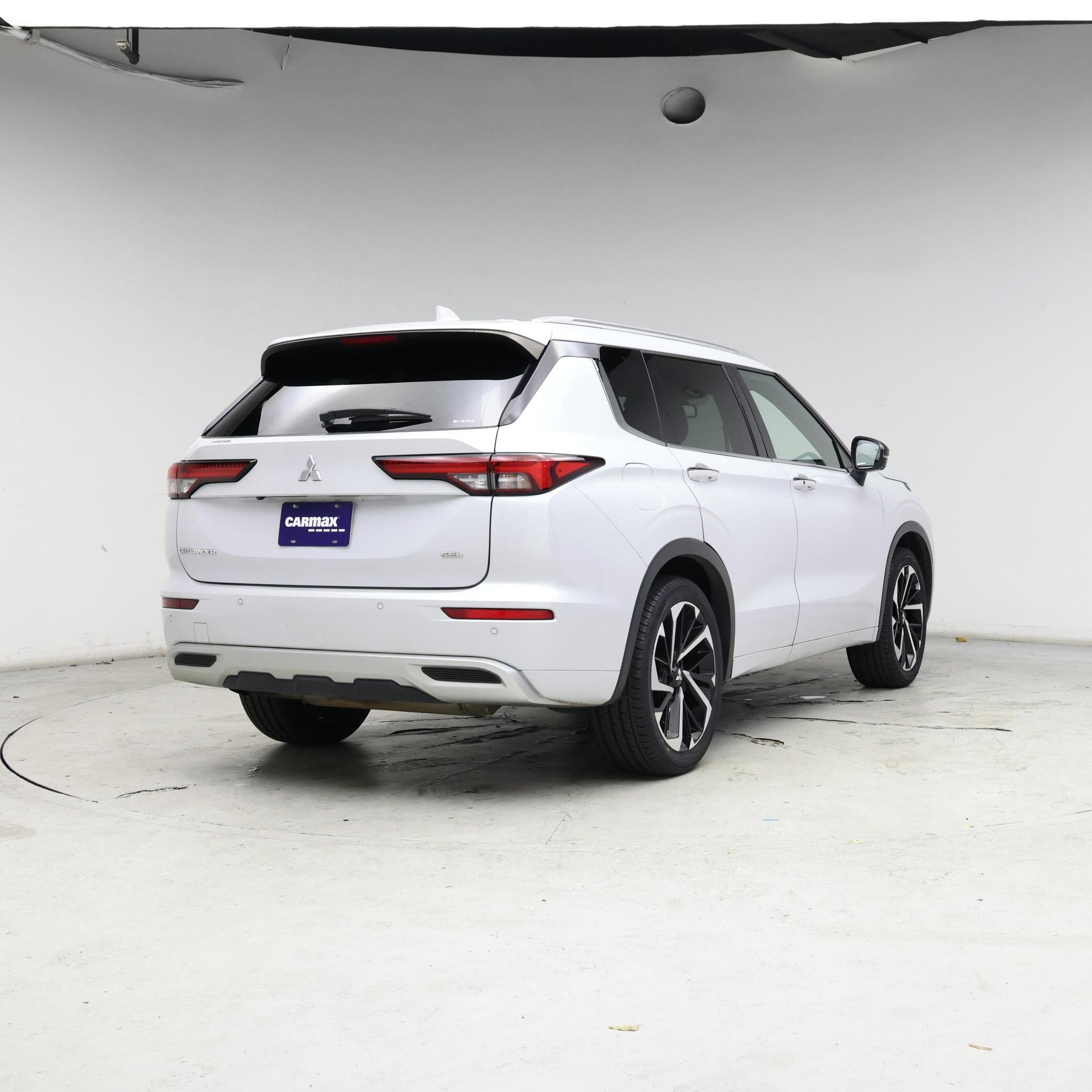 Thumbnail: 2022 Mitsubishi Outlander - 8