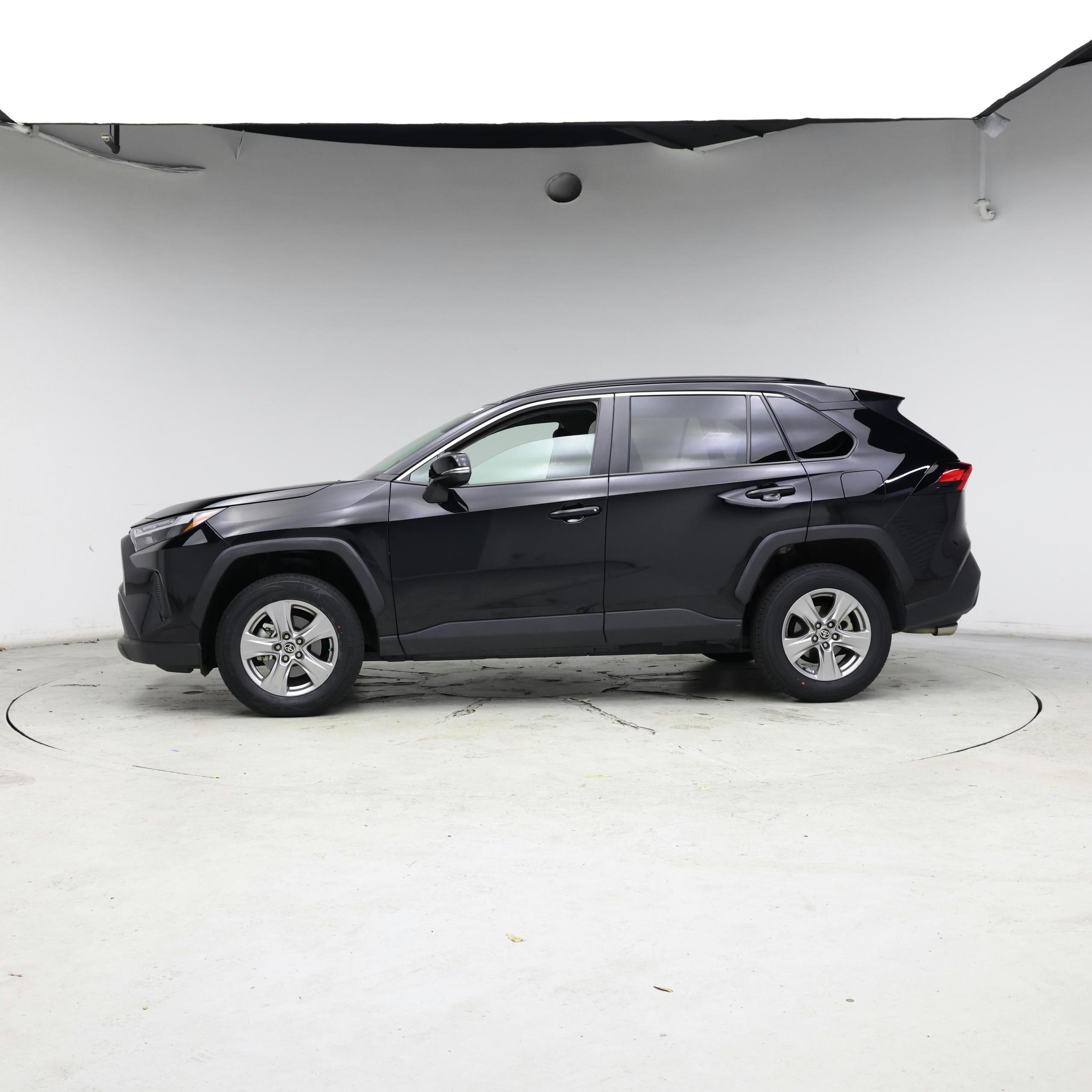 Thumbnail: 2023 Toyota RAV4 - 3