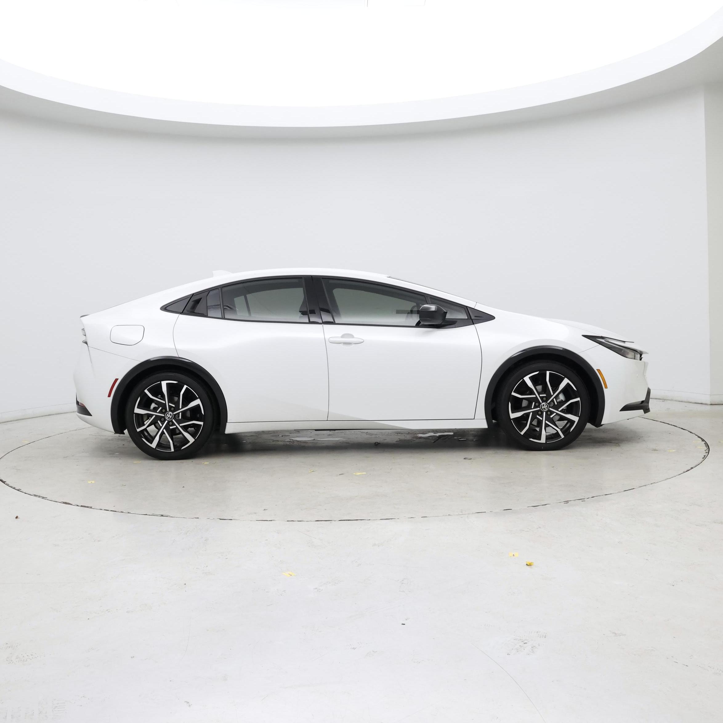 Thumbnail: 2025 Toyota Prius - 7