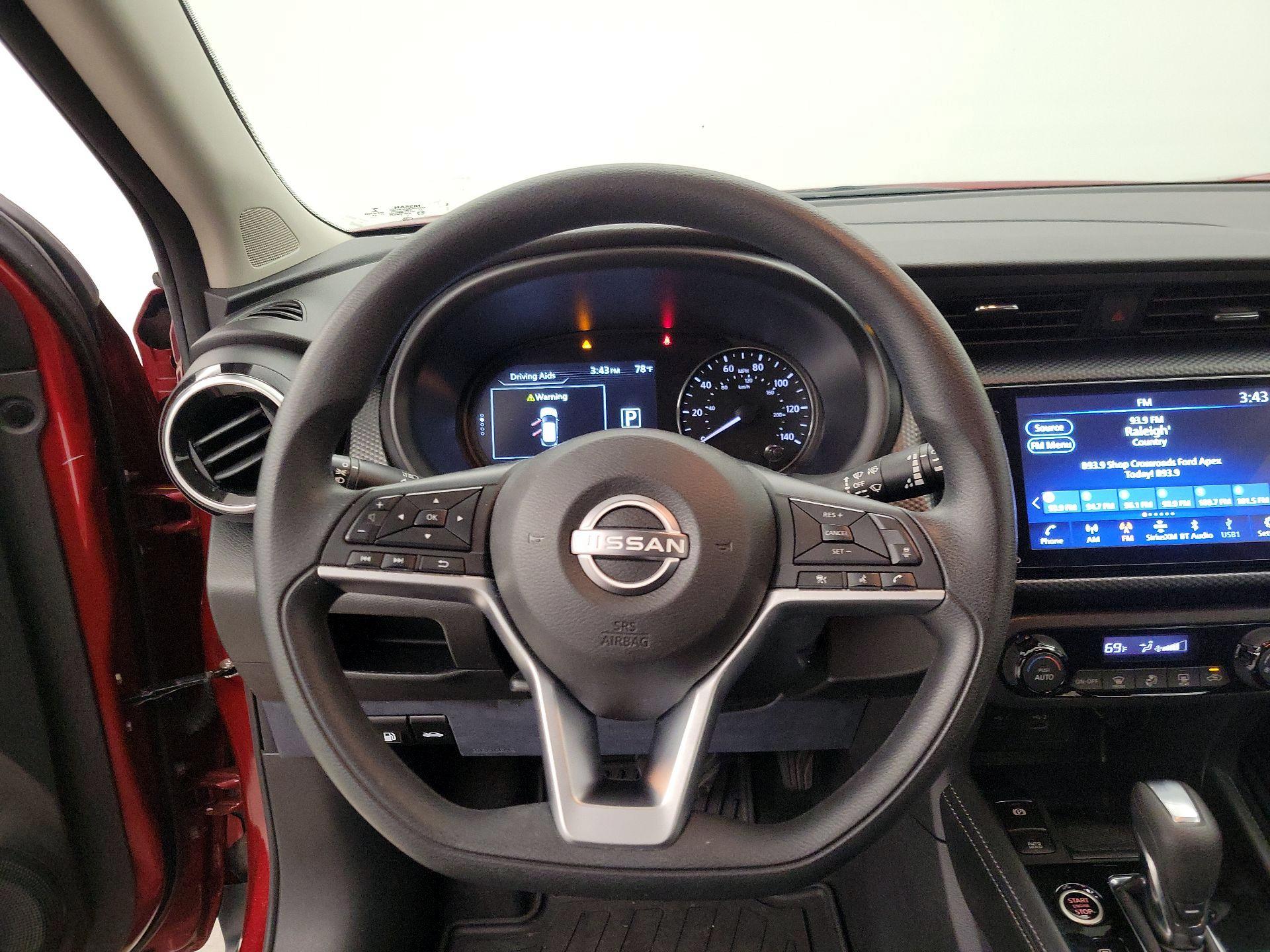 Thumbnail: 2022 Nissan Kicks - 10