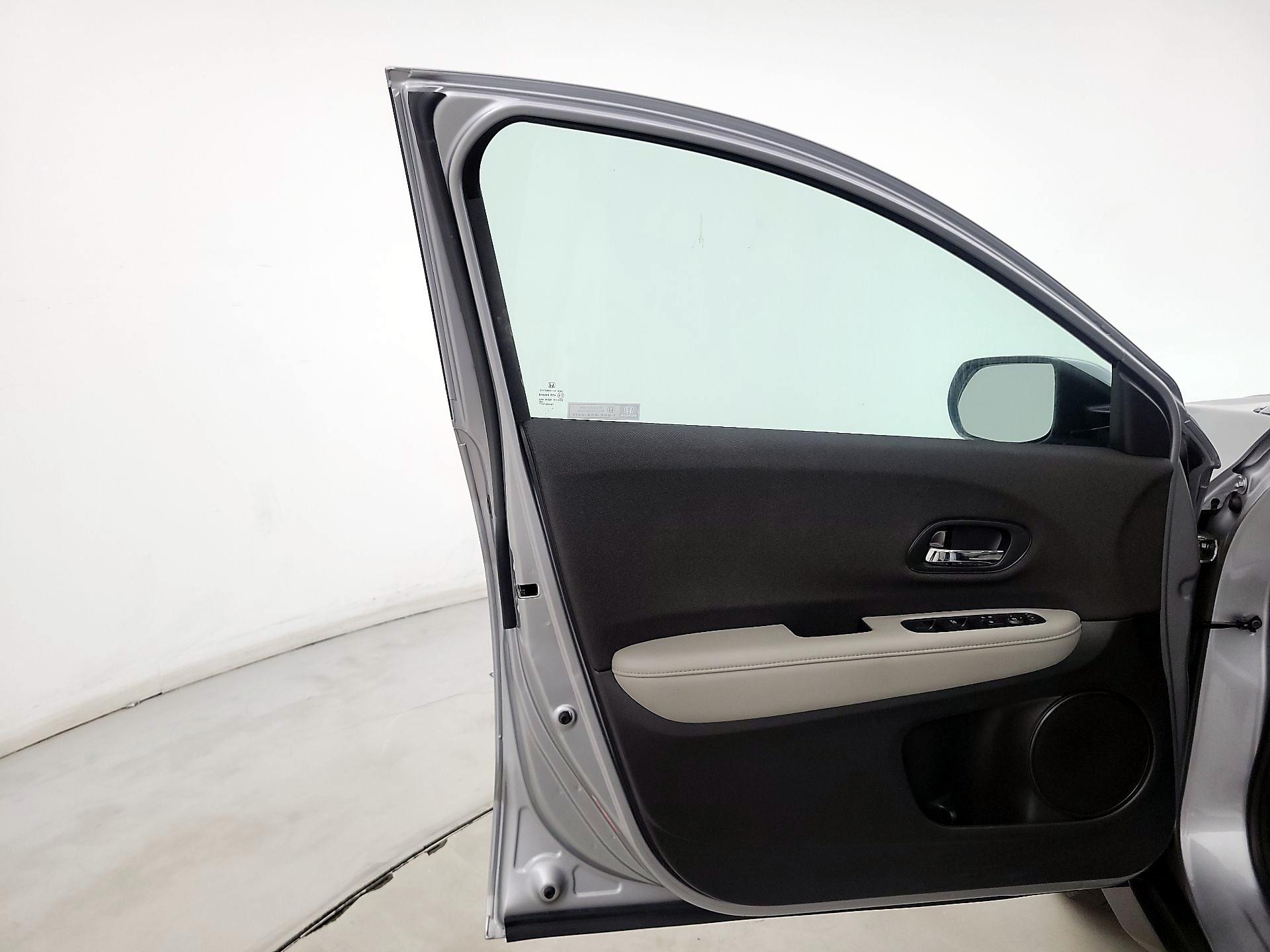 Thumbnail: 2022 Honda HR-V - 12