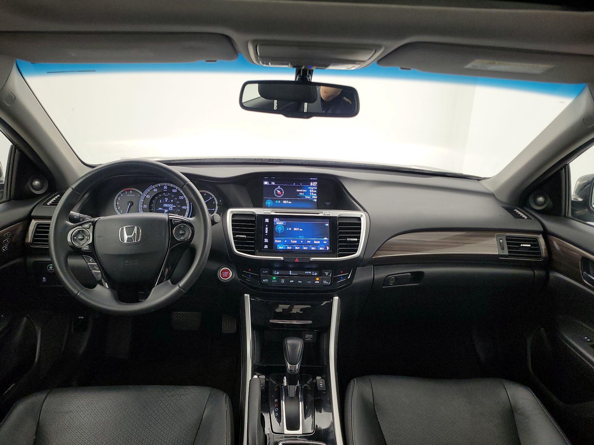 Thumbnail: 2017 Honda Accord - 9