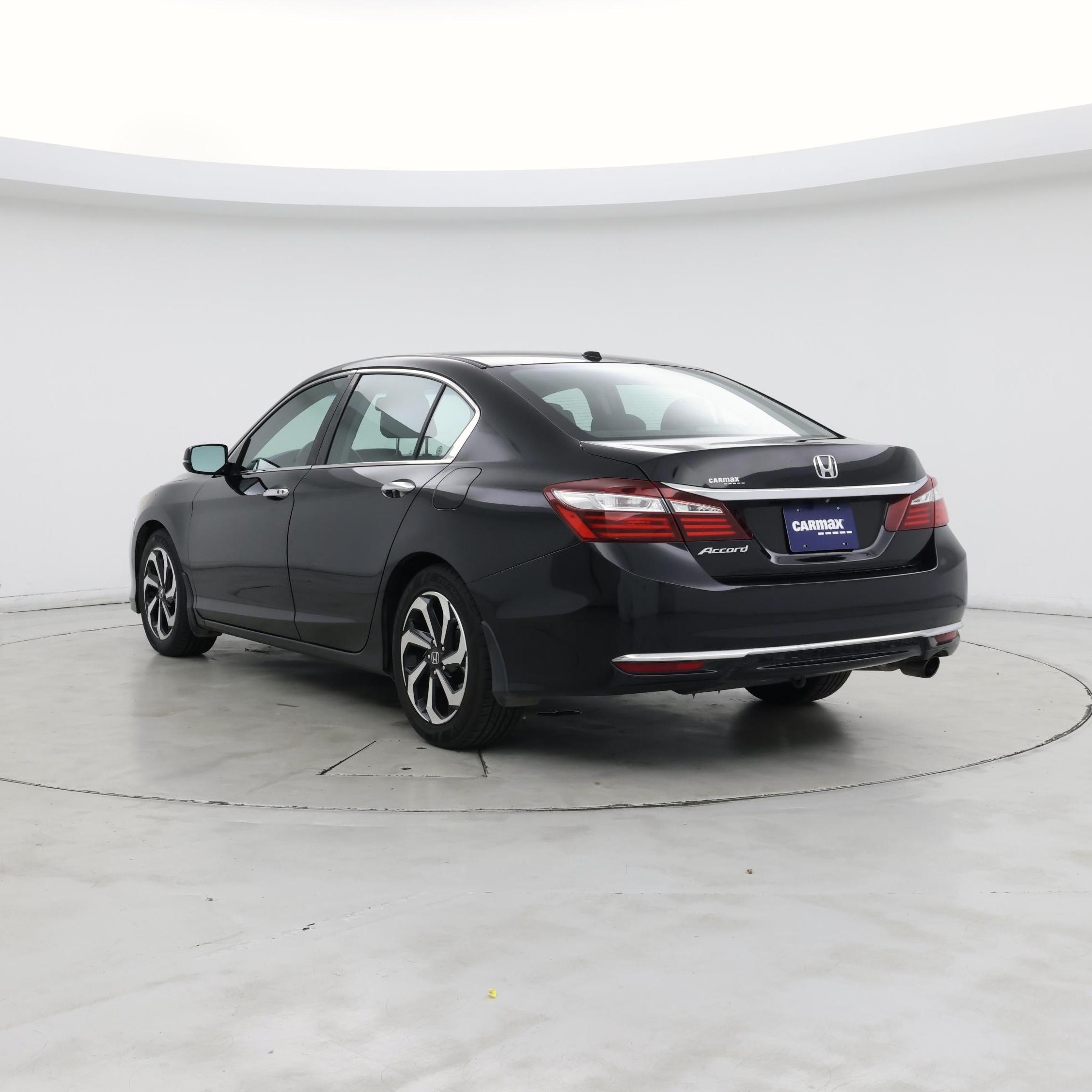 Thumbnail: 2017 Honda Accord - 2