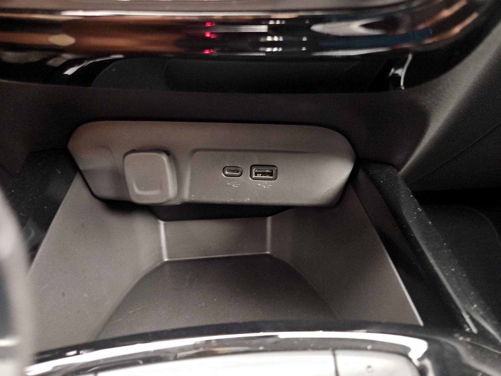 Thumbnail: 2025 Chevrolet Trax - 18