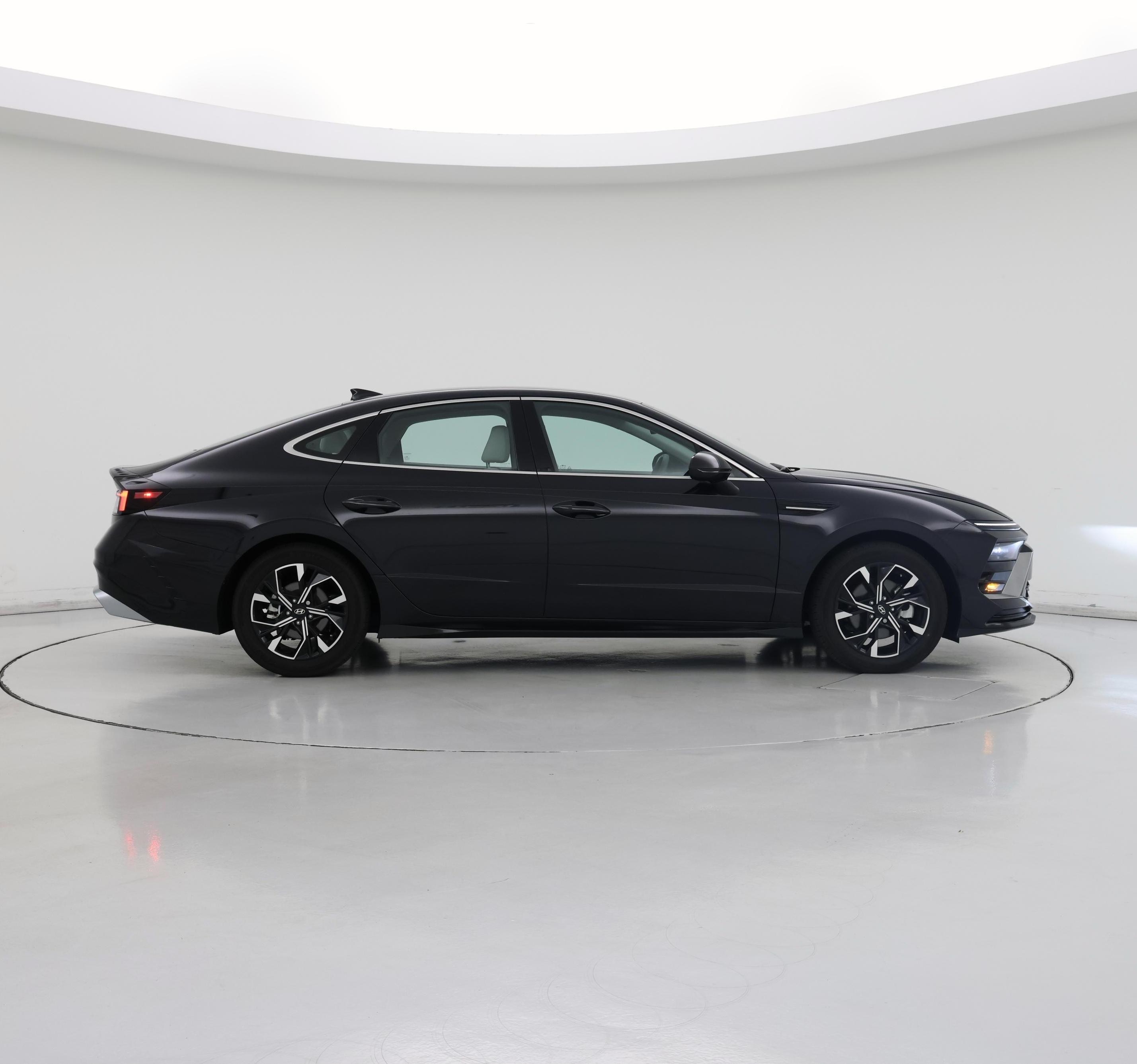 Thumbnail: 2024 Hyundai Sonata - 7