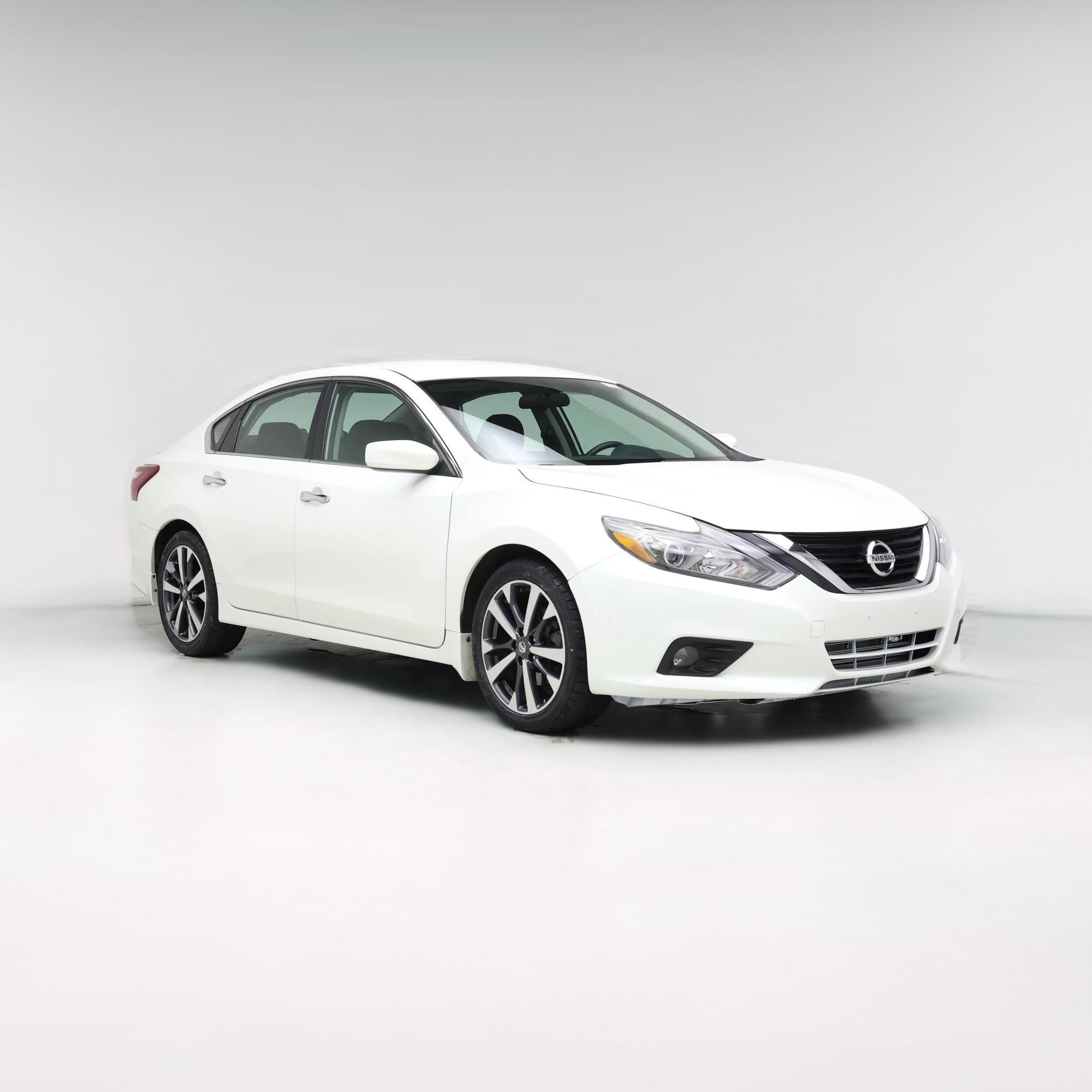 Thumbnail: 2017 Nissan Altima - 1