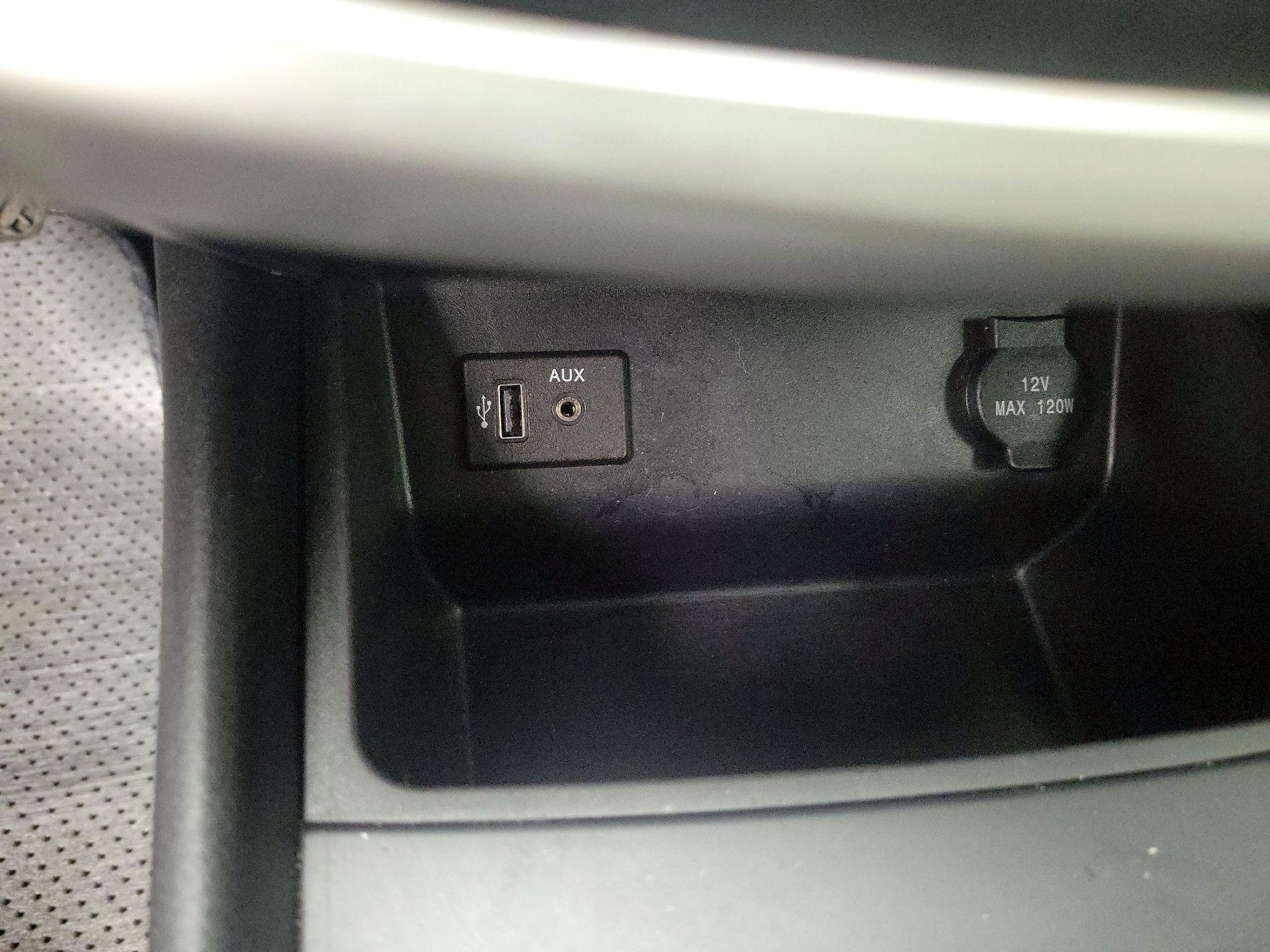 Thumbnail: 2017 Nissan Altima - 18