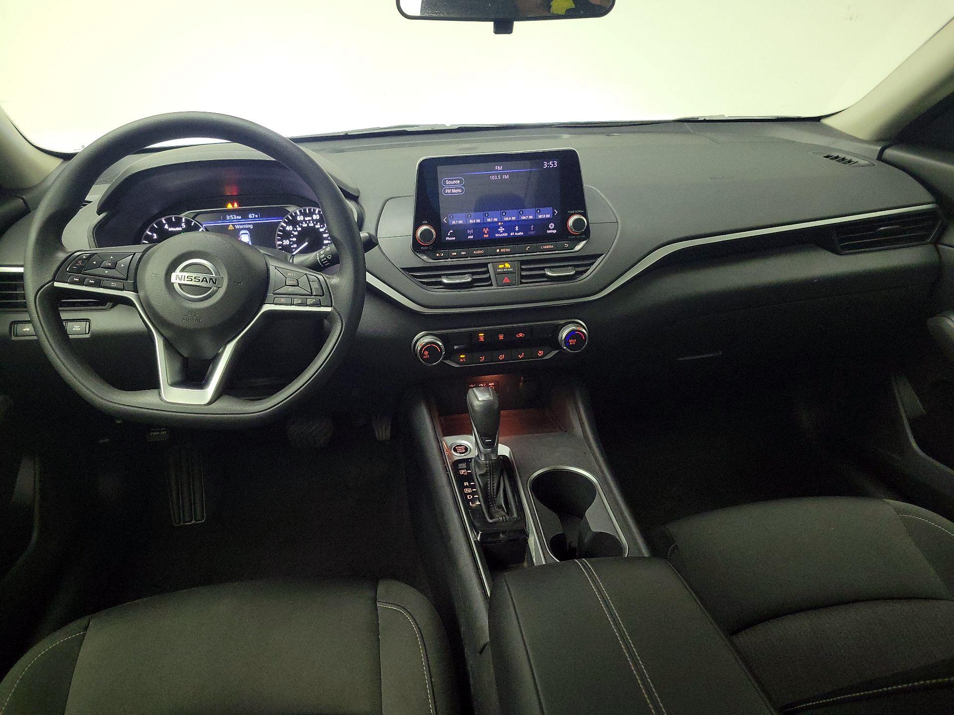 Thumbnail: 2022 Nissan Altima - 9
