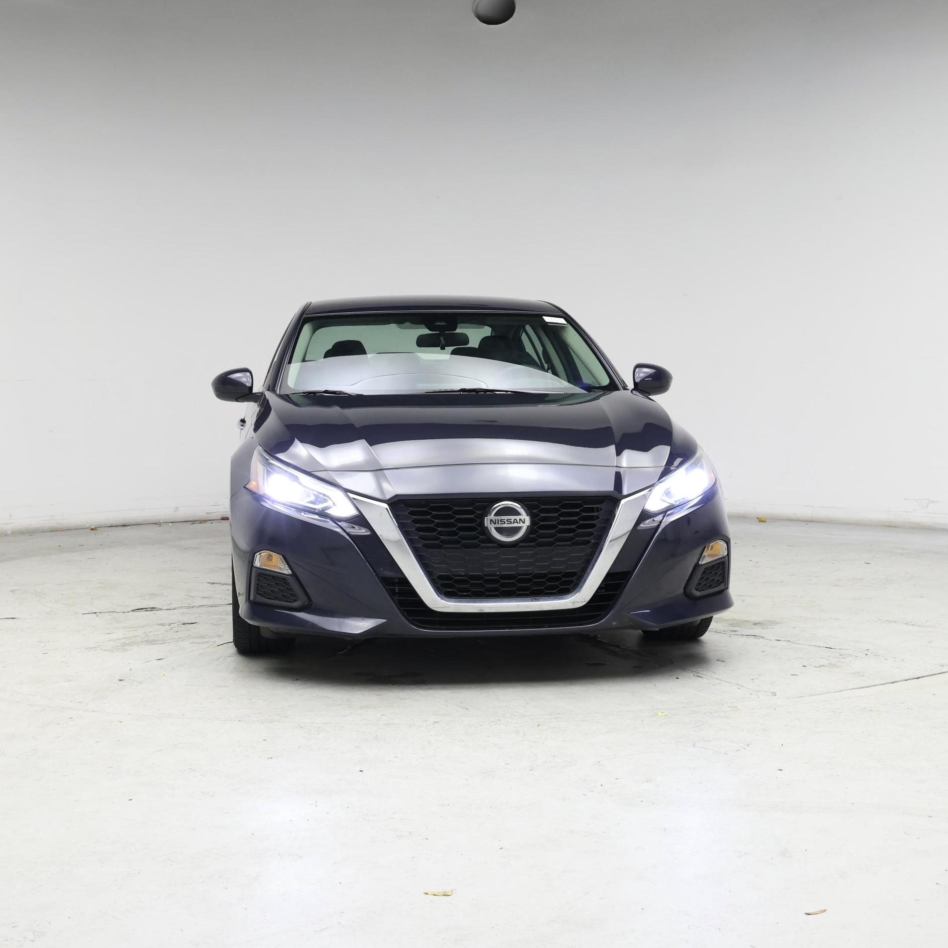 Thumbnail: 2022 Nissan Altima - 5