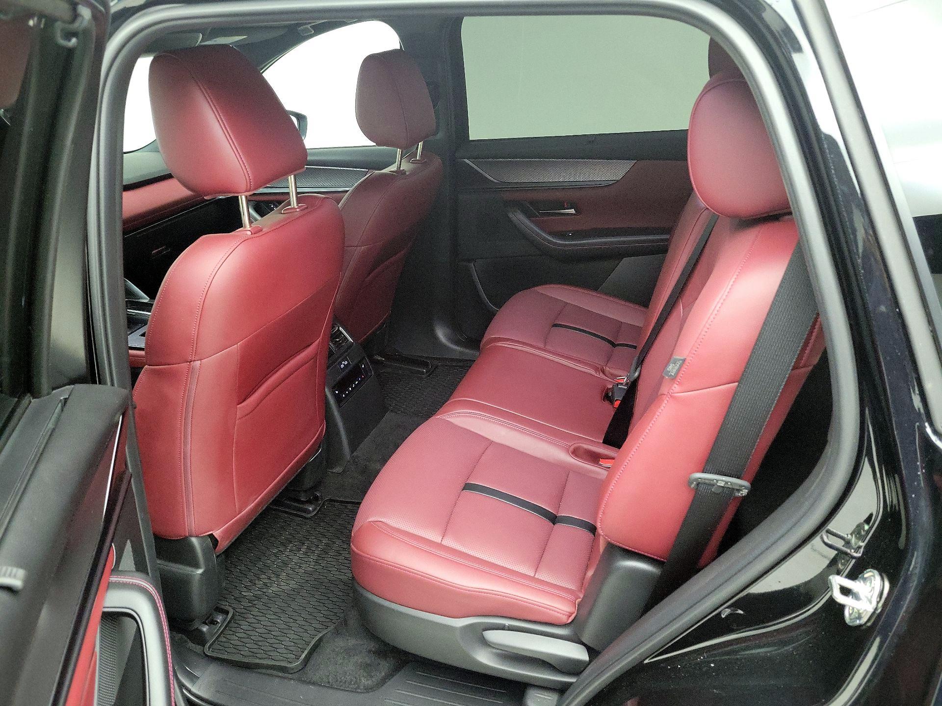 Thumbnail: 2025 Mazda CX-70 - 19