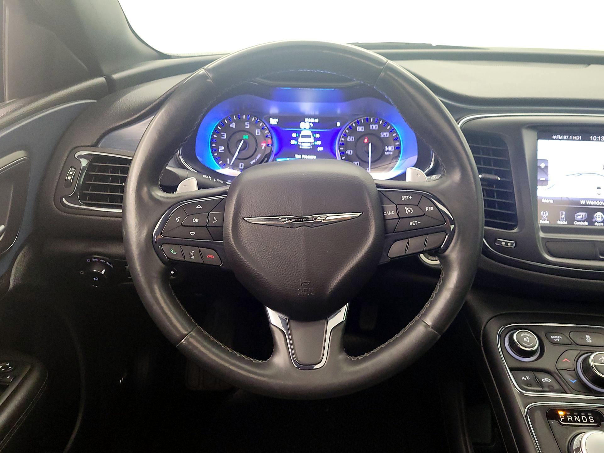 Thumbnail: 2015 Chrysler 200 - 10
