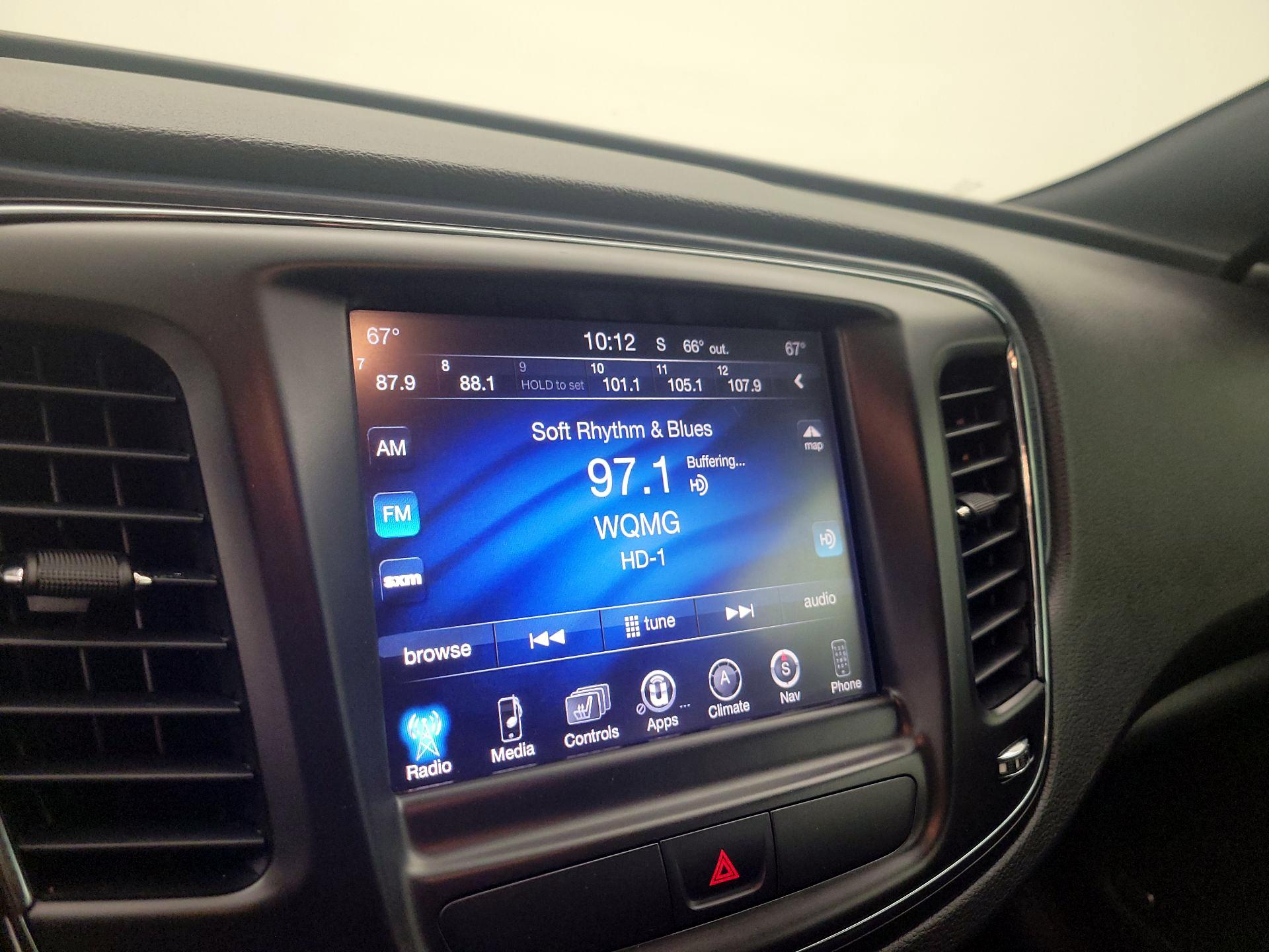 Thumbnail: 2015 Chrysler 200 - 16