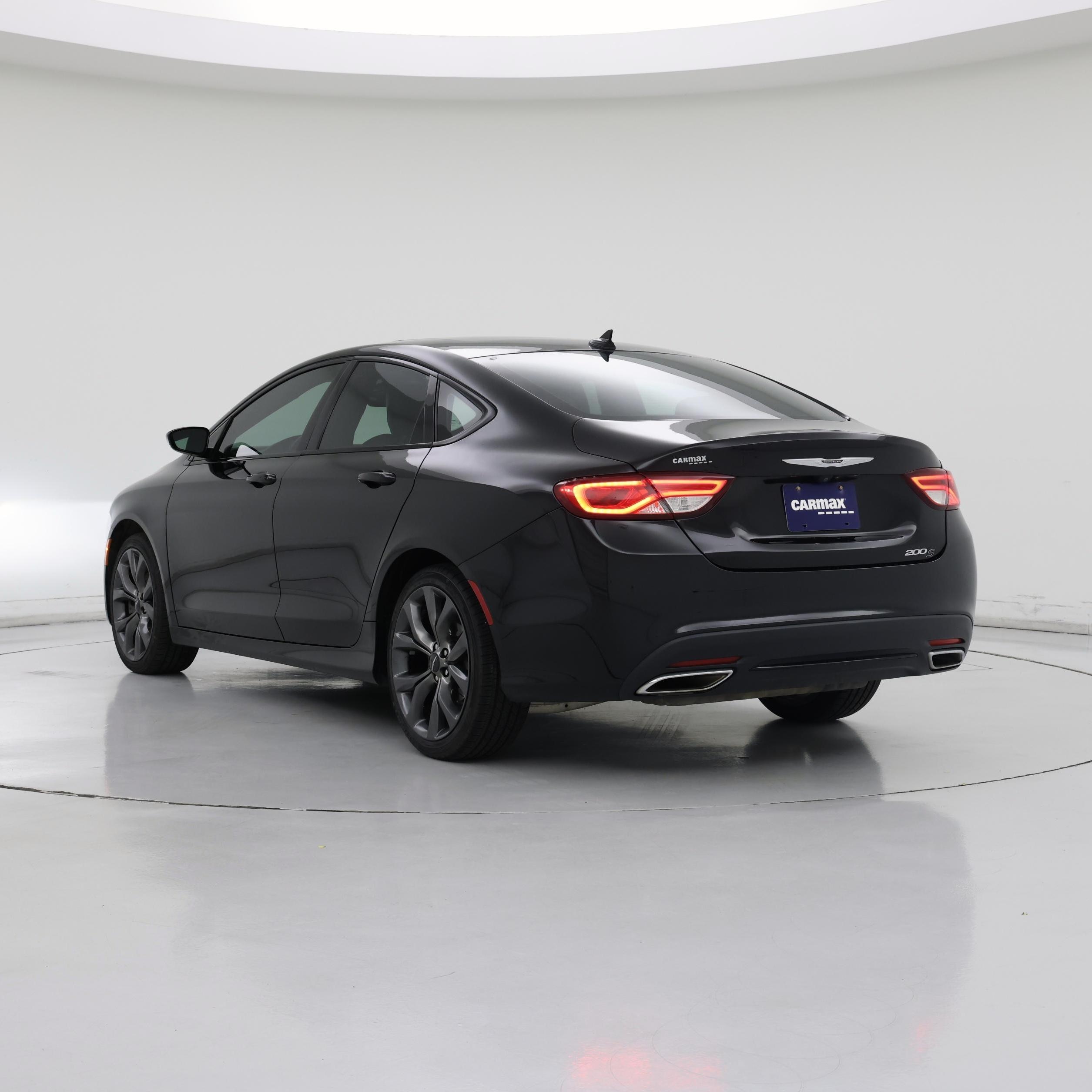 Thumbnail: 2015 Chrysler 200 - 2
