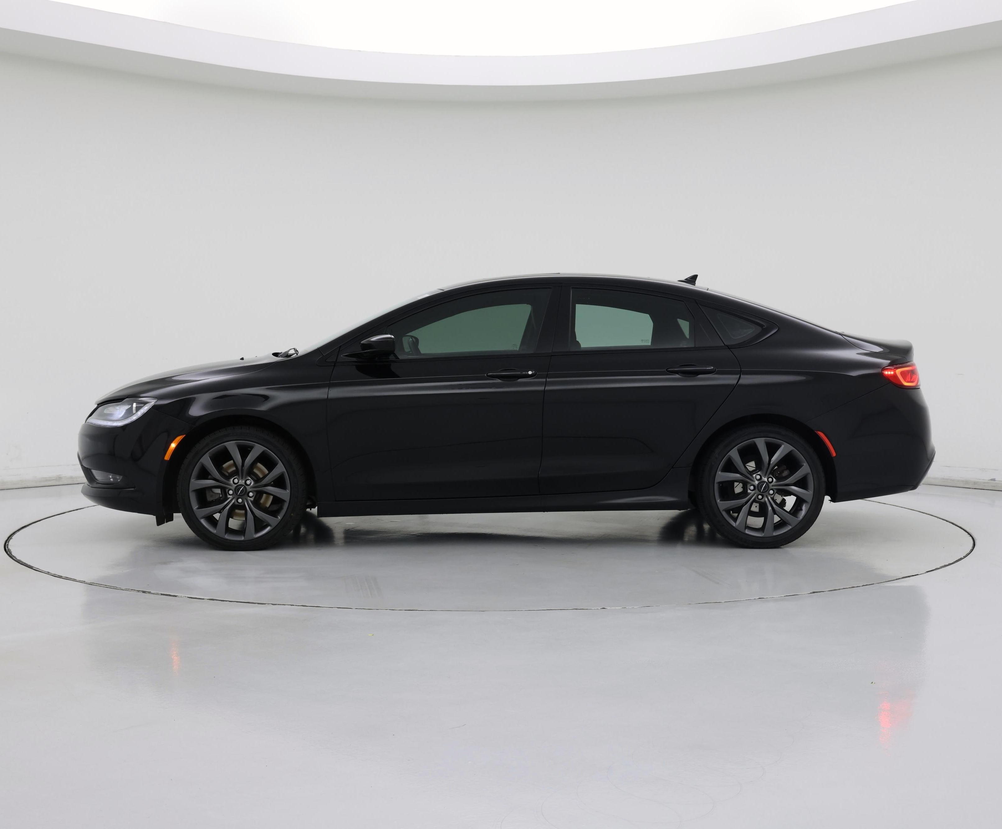 Thumbnail: 2015 Chrysler 200 - 3
