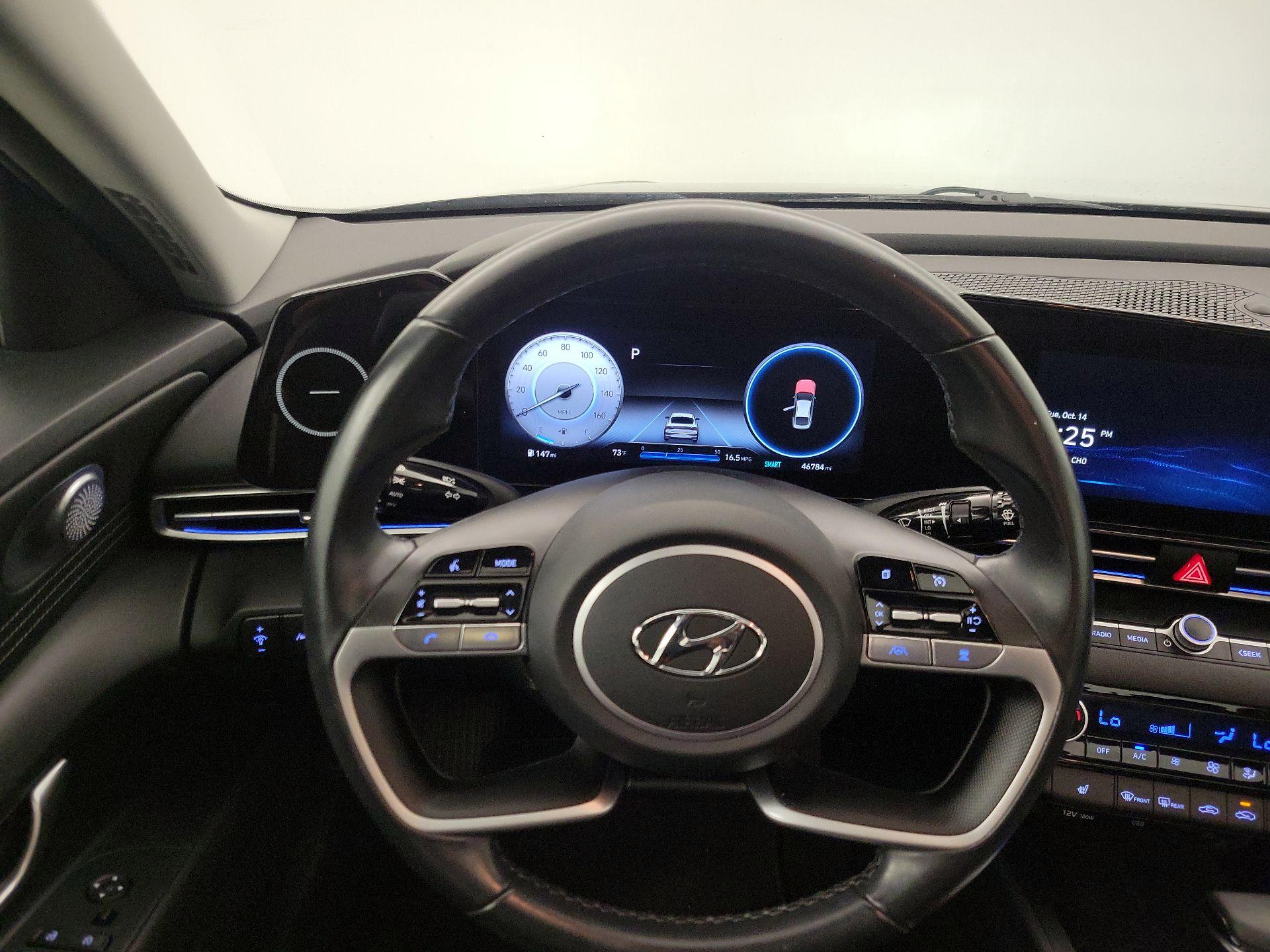 Thumbnail: 2023 Hyundai Elantra - 10