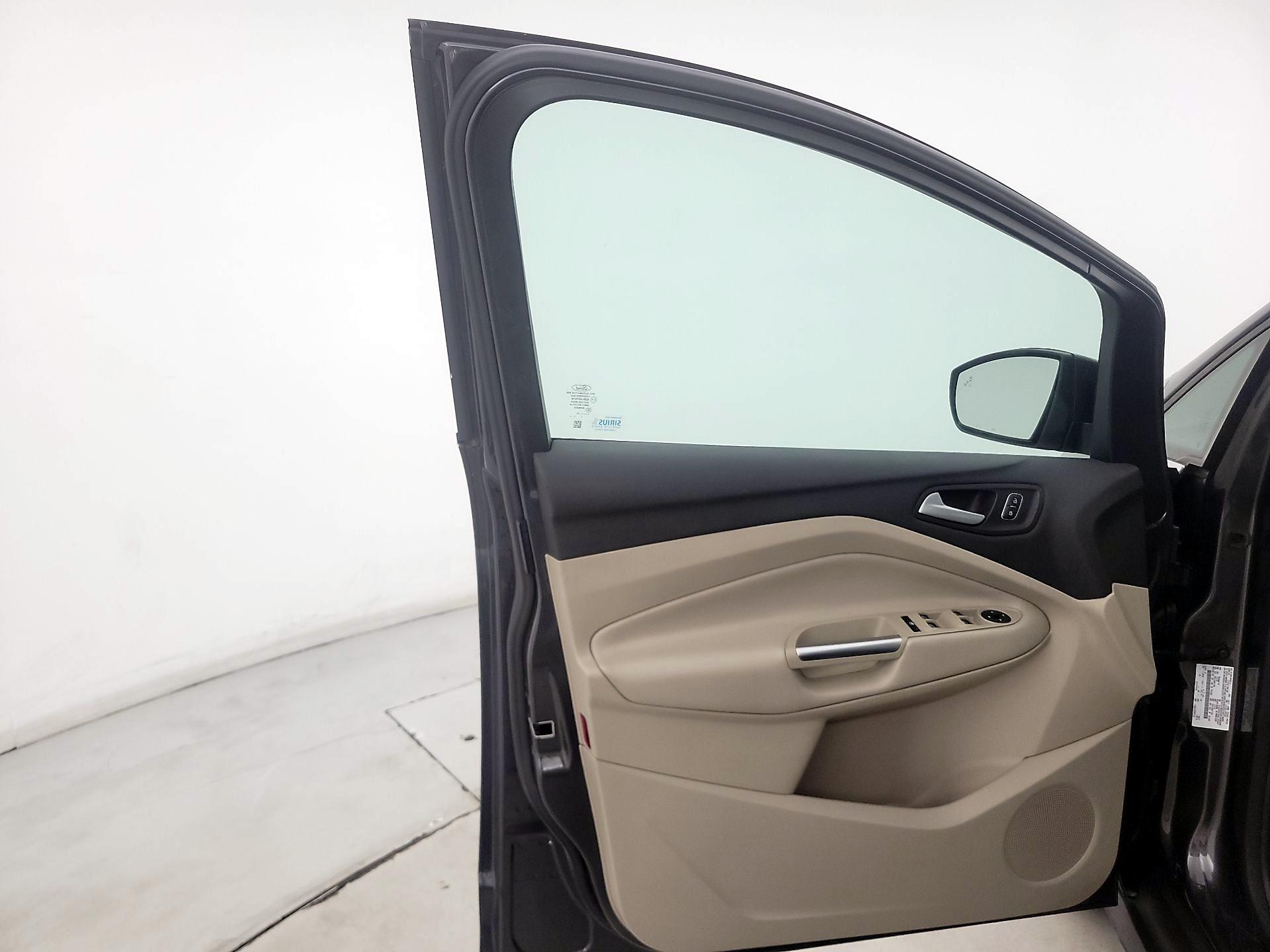 Thumbnail: 2017 Ford C-Max - 12
