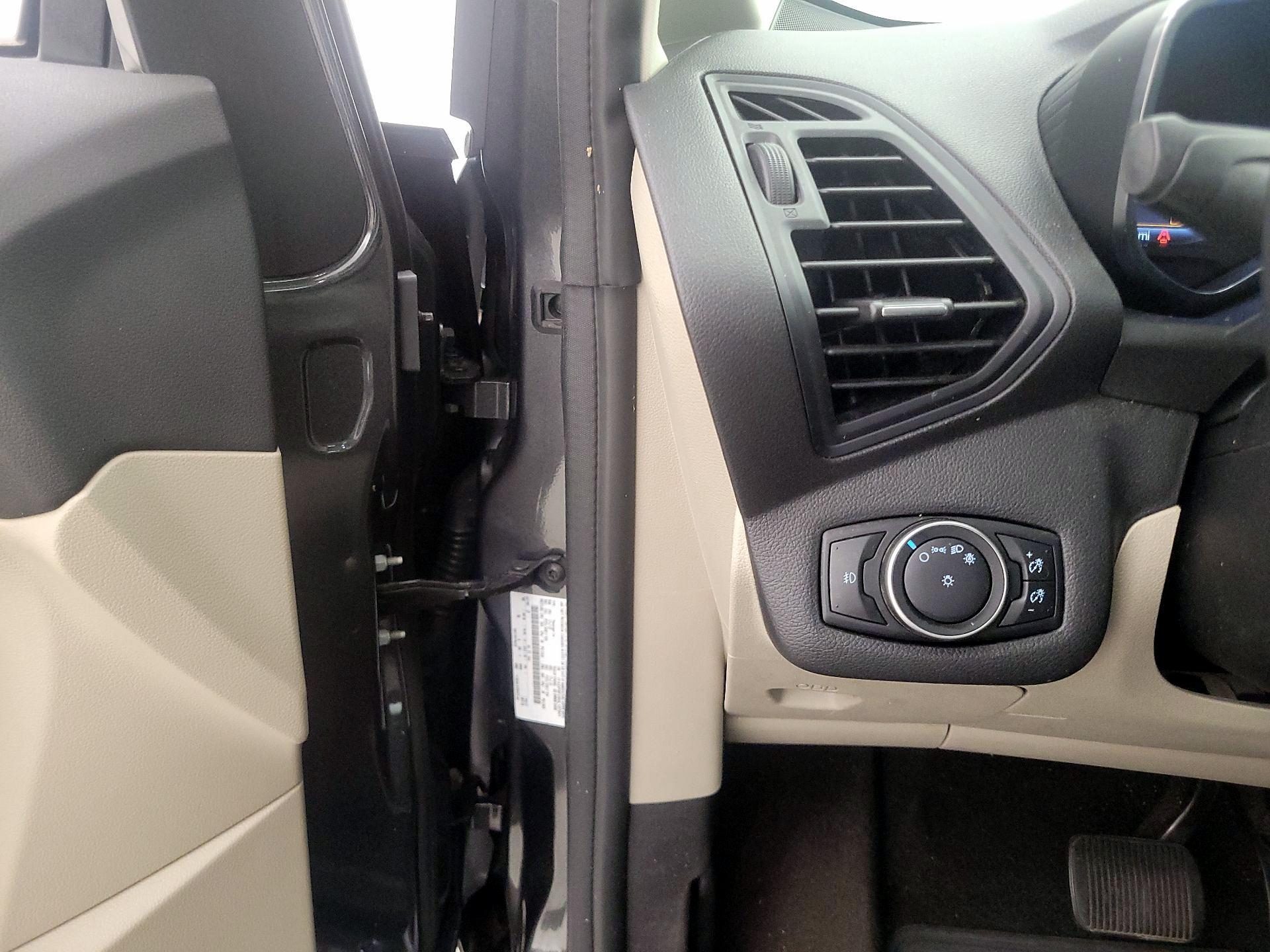 Thumbnail: 2017 Ford C-Max - 13