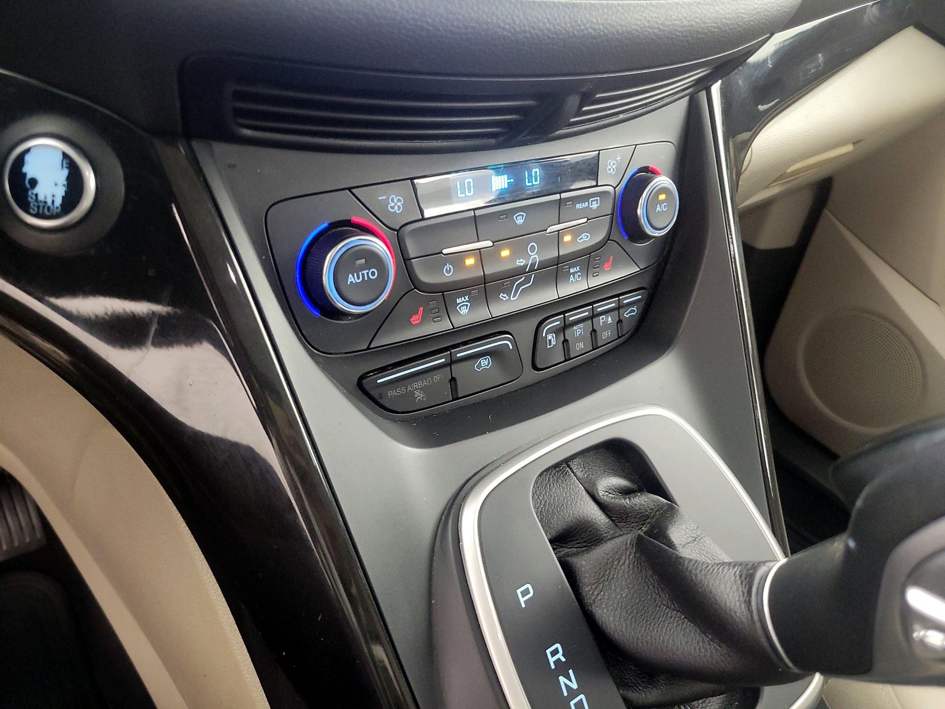 Thumbnail: 2017 Ford C-Max - 16
