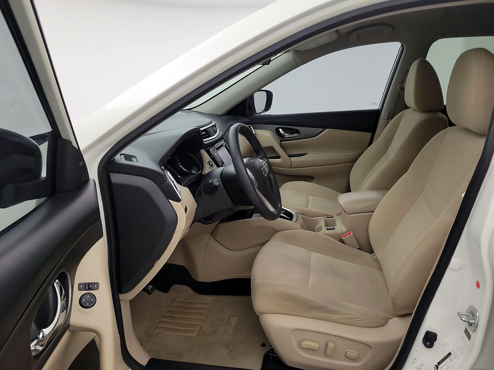 Thumbnail: 2016 Nissan Rogue - 11