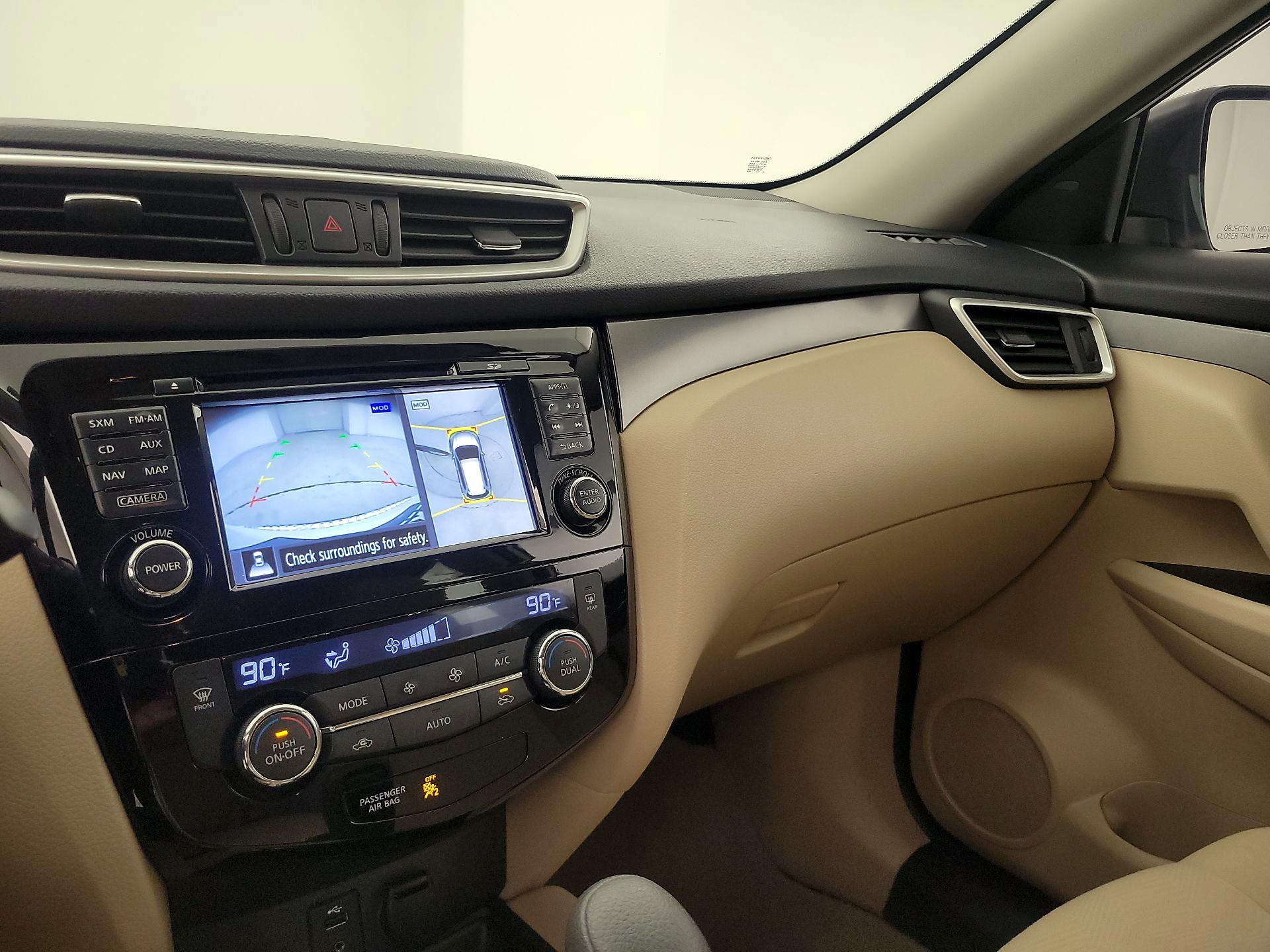 Thumbnail: 2016 Nissan Rogue - 15