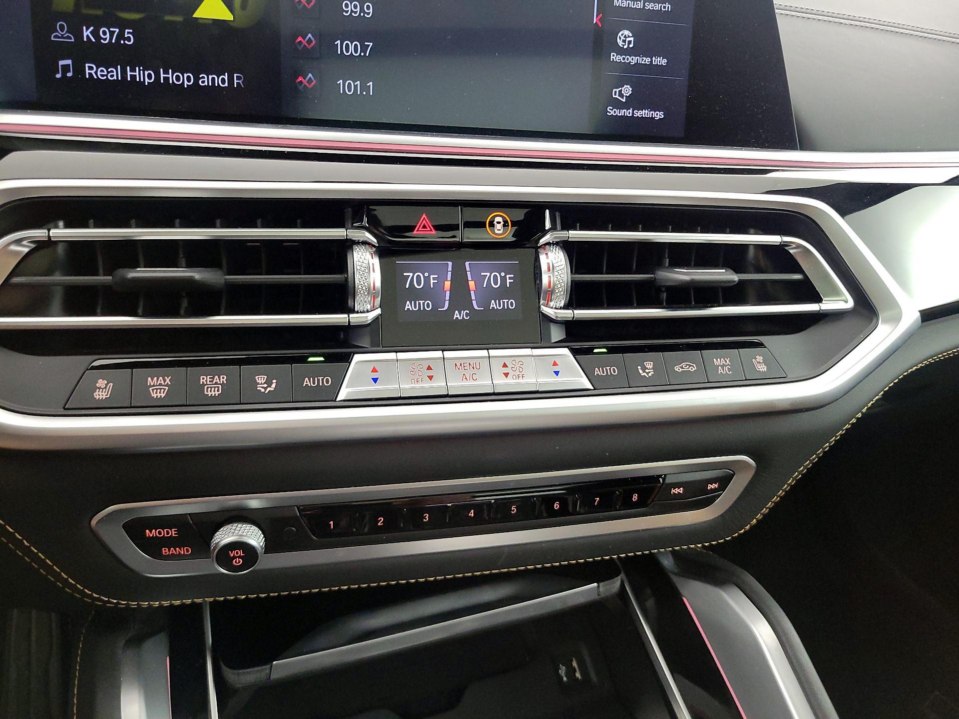 Thumbnail: 2022 BMW X6 - 17